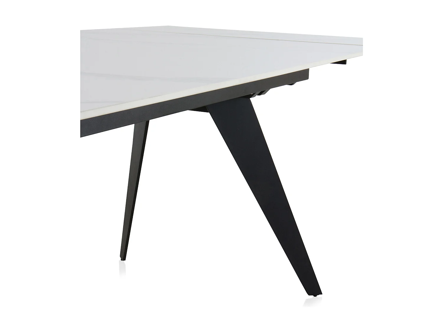 Ausziehtisch 180/260x95 aus weißer Keramik mit schwarzem Metallgestell