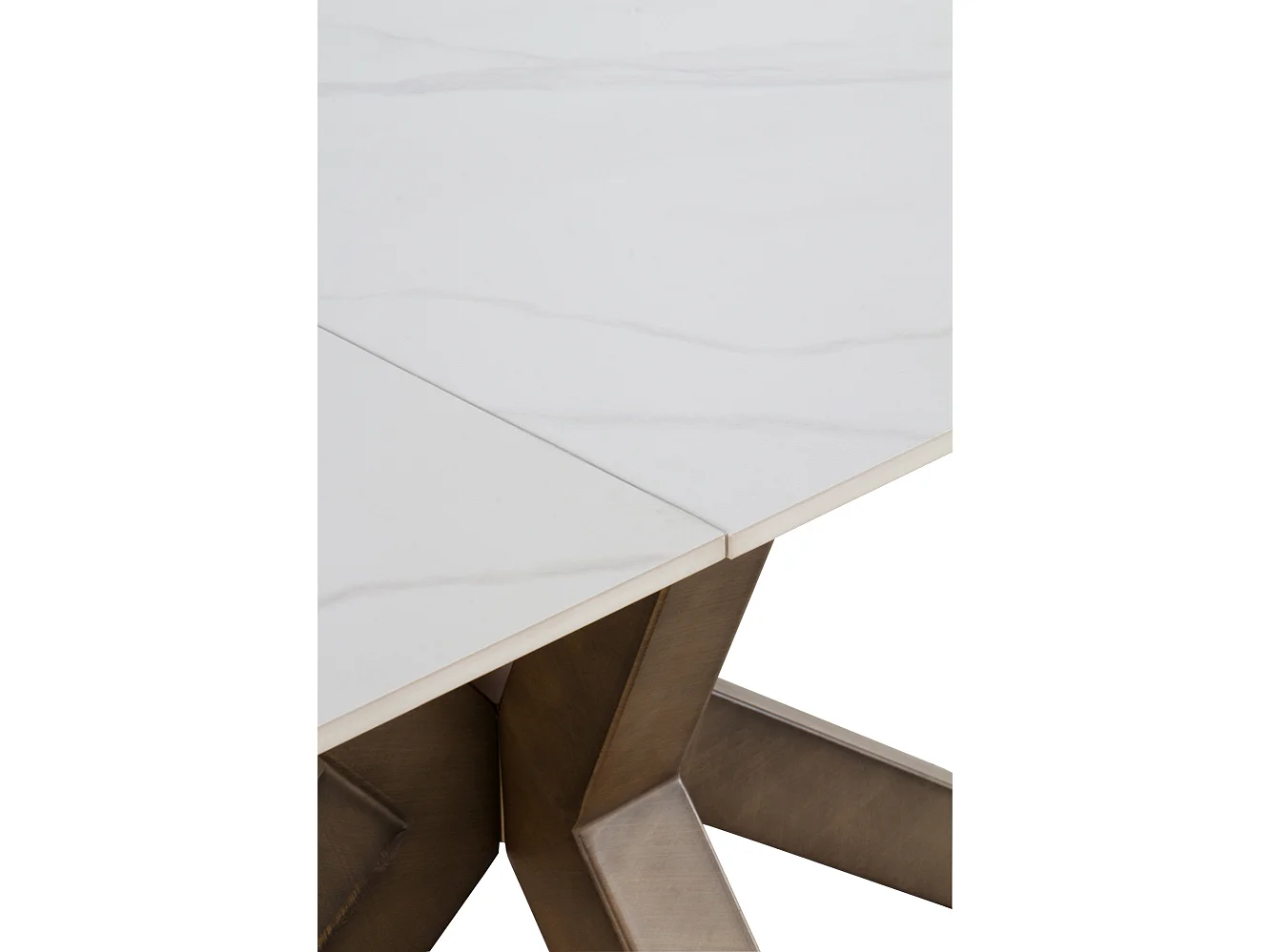 Table extensible en céramique blanche 160/210x90 avec pied en métal couleur cuivre
