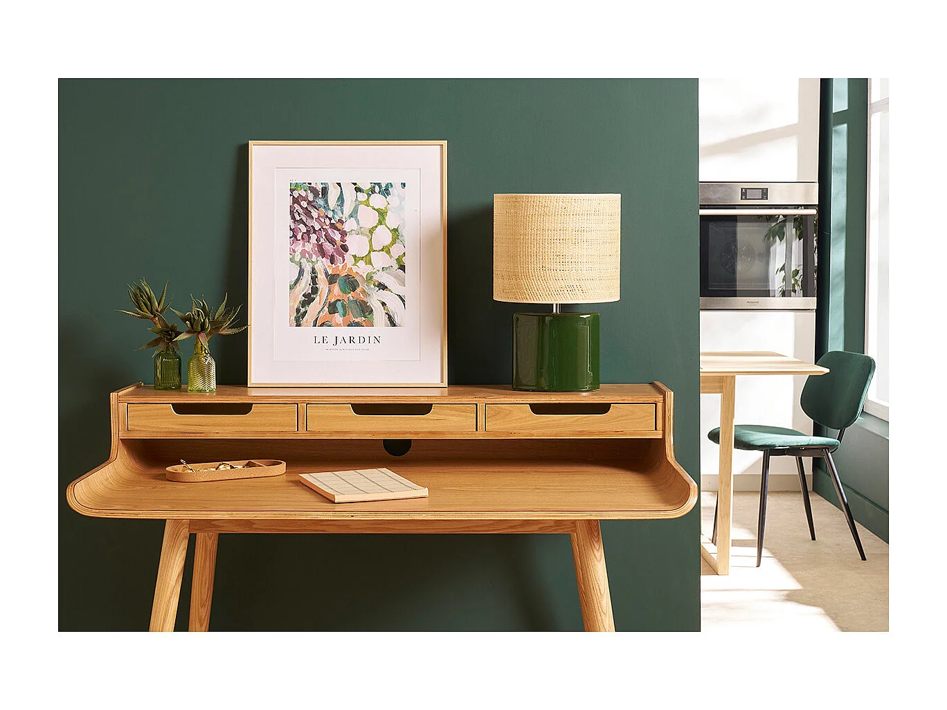 Lampe à poser en céramique vert foncé et abat-jour en raphia naturel H40 cm TIGA