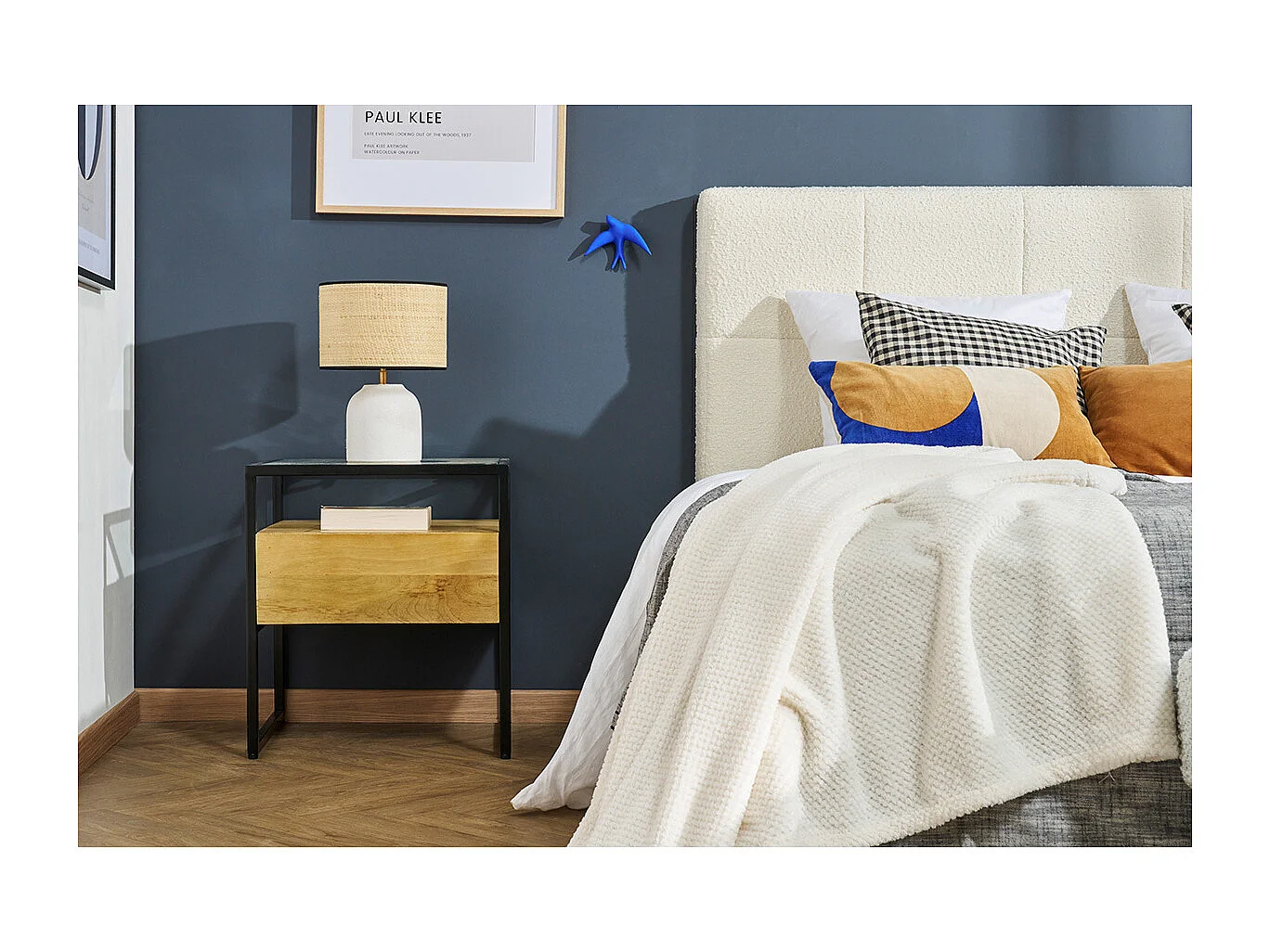 Nachttisch mit Schublade aus massivem Mangoholz, Glas und schwarzem Metall DIYA