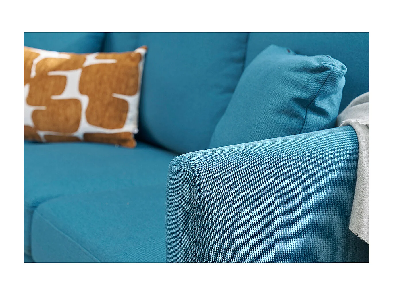 Canapé d'angle gauche scandinave bleu canard déhoussable et bois clair 3-4 places OSLO