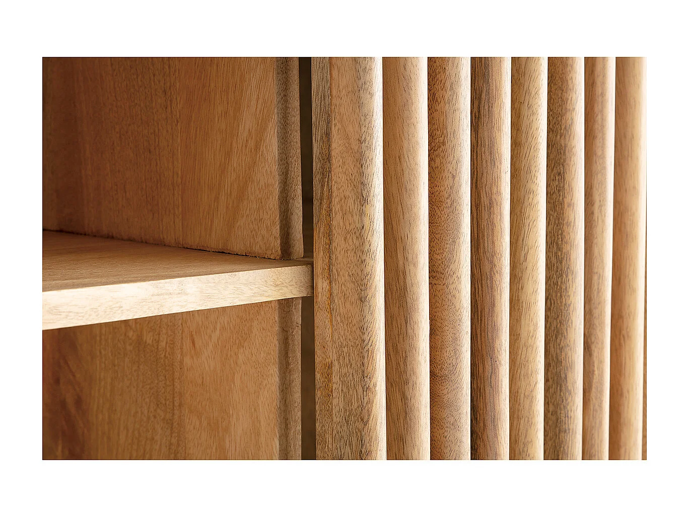 Credenza in mango con porte scorrevoli ALBA