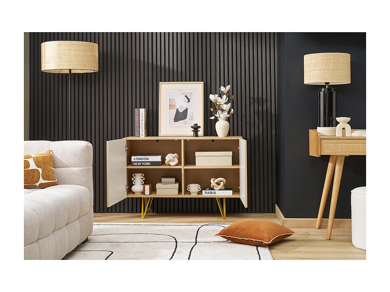 Aparador de diseño de madera de roble claro con grabados y metal dorado 2 puertas 107 cm OZEN