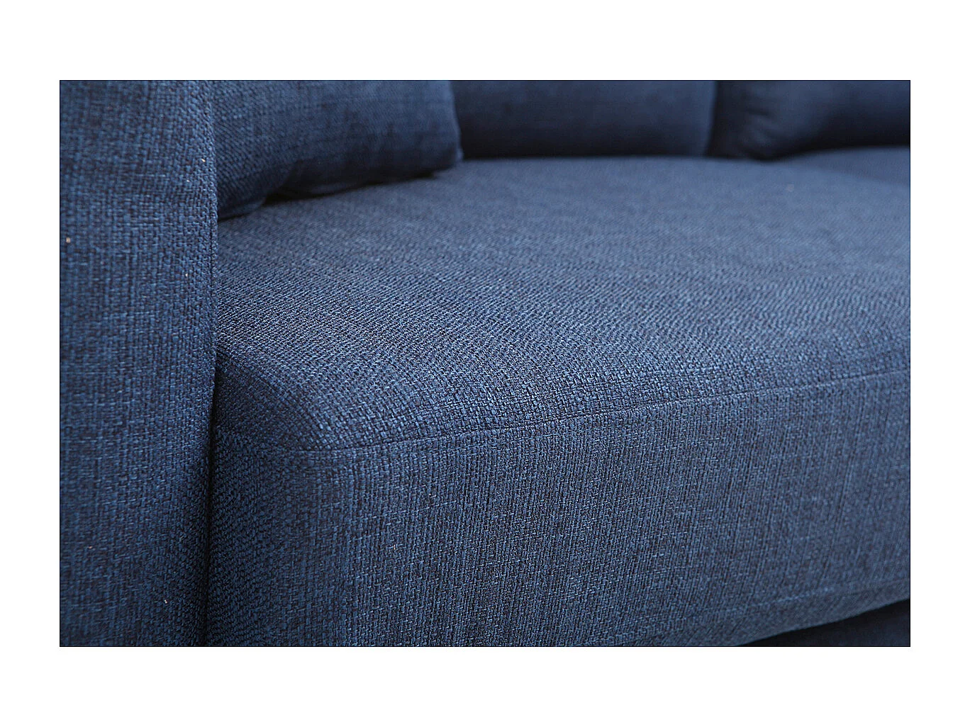 Divano scandinavo 3 posti blu scuro piedi legno OSLO