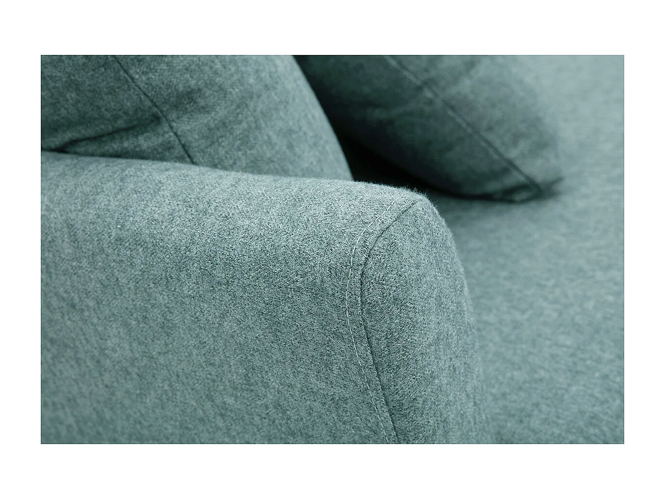 Canapé scandinave déhoussable 3 places en tissu vert de gris et bois clair OSLO