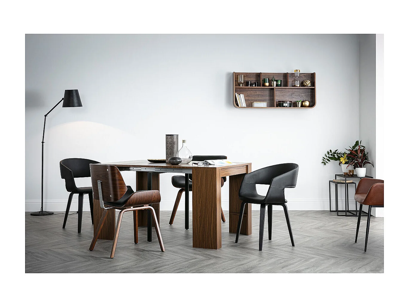 Chaise design noir et bois foncé RUBBENS