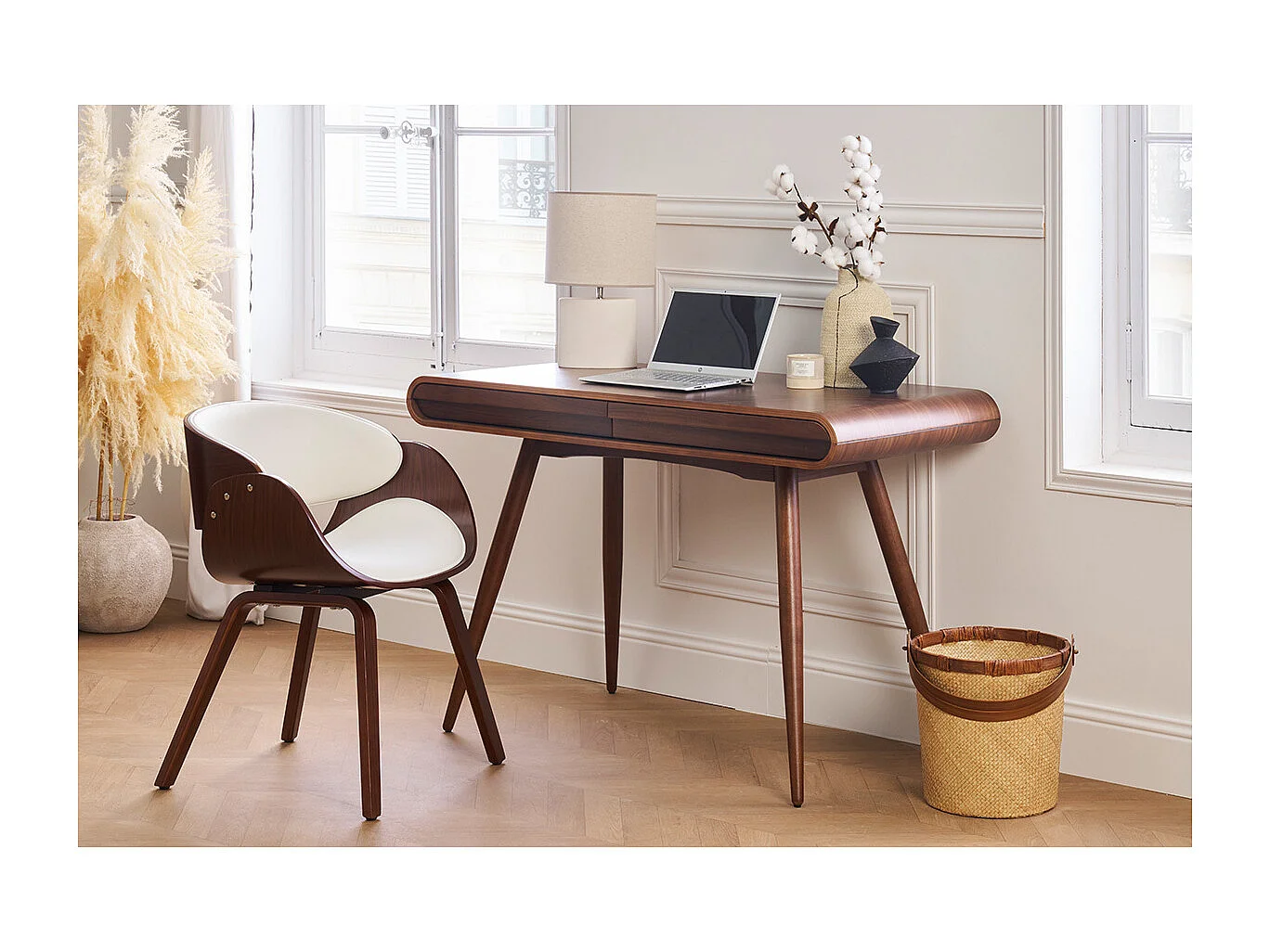 Design-Stuhl Weiß und dunkles Holz Nussbaum BENT