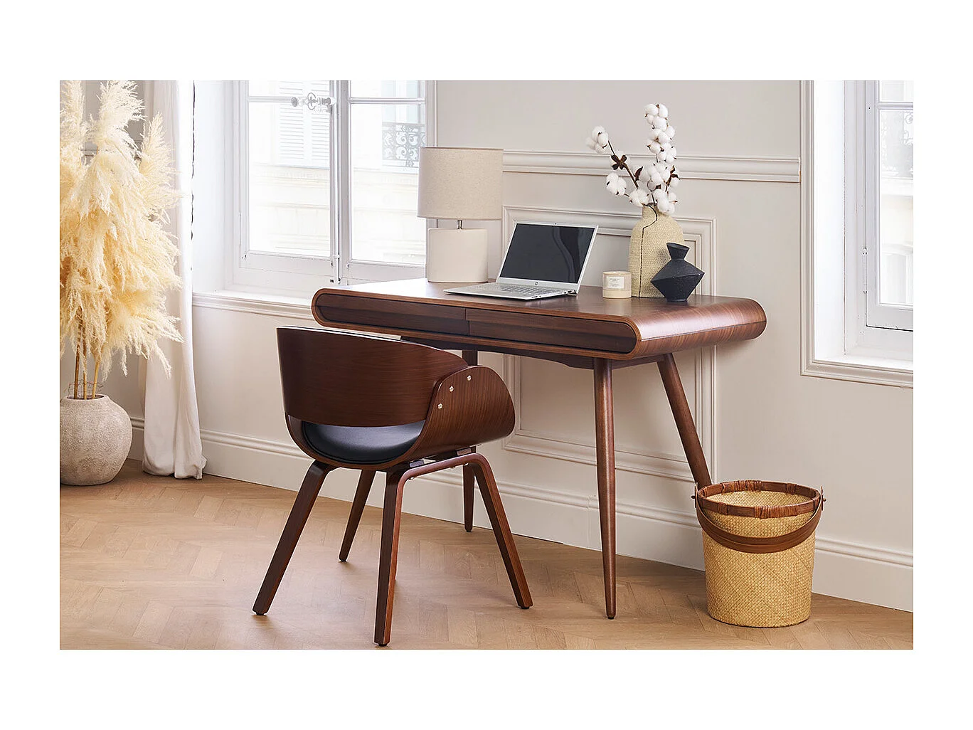 Design-Stuhl Schwarz und dunkles Holz Nussbaum BENT