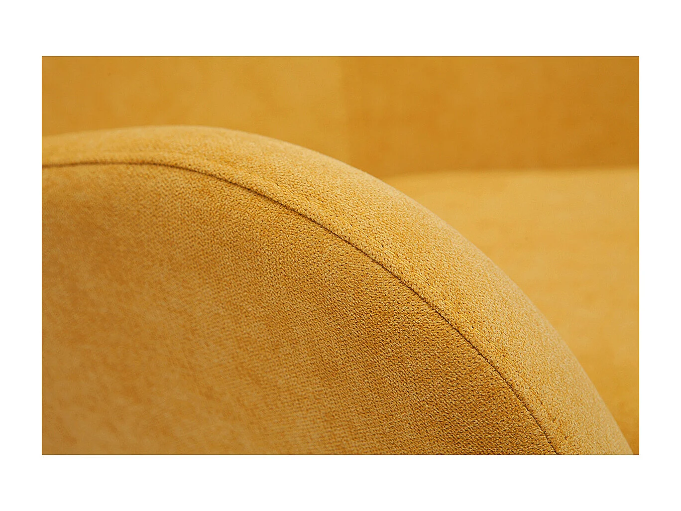 Fauteuil scandinave en tissu effet velours jaune moutarde et bois ESKUA