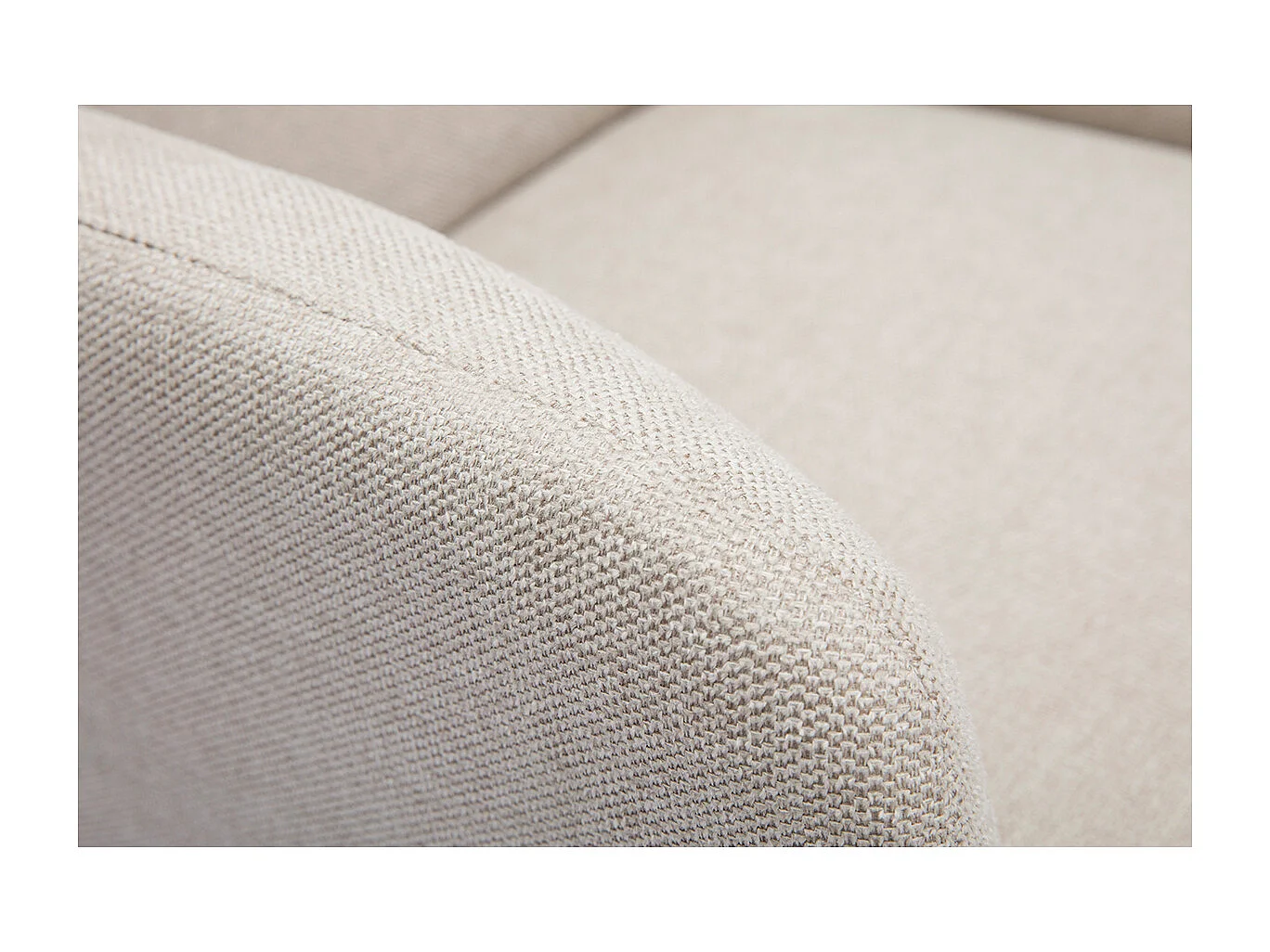 Poltrona scandinava in tessuto effetto velluto testurizzato beige e legno ISKO