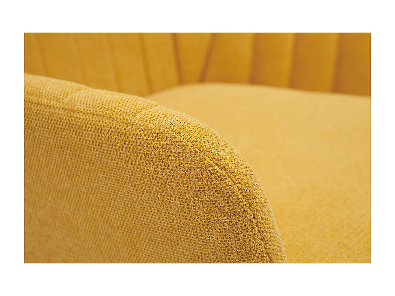 Sillón moderno de tela efecto aterciopelado texturizado amarillo mostaza y metal negro GASTON