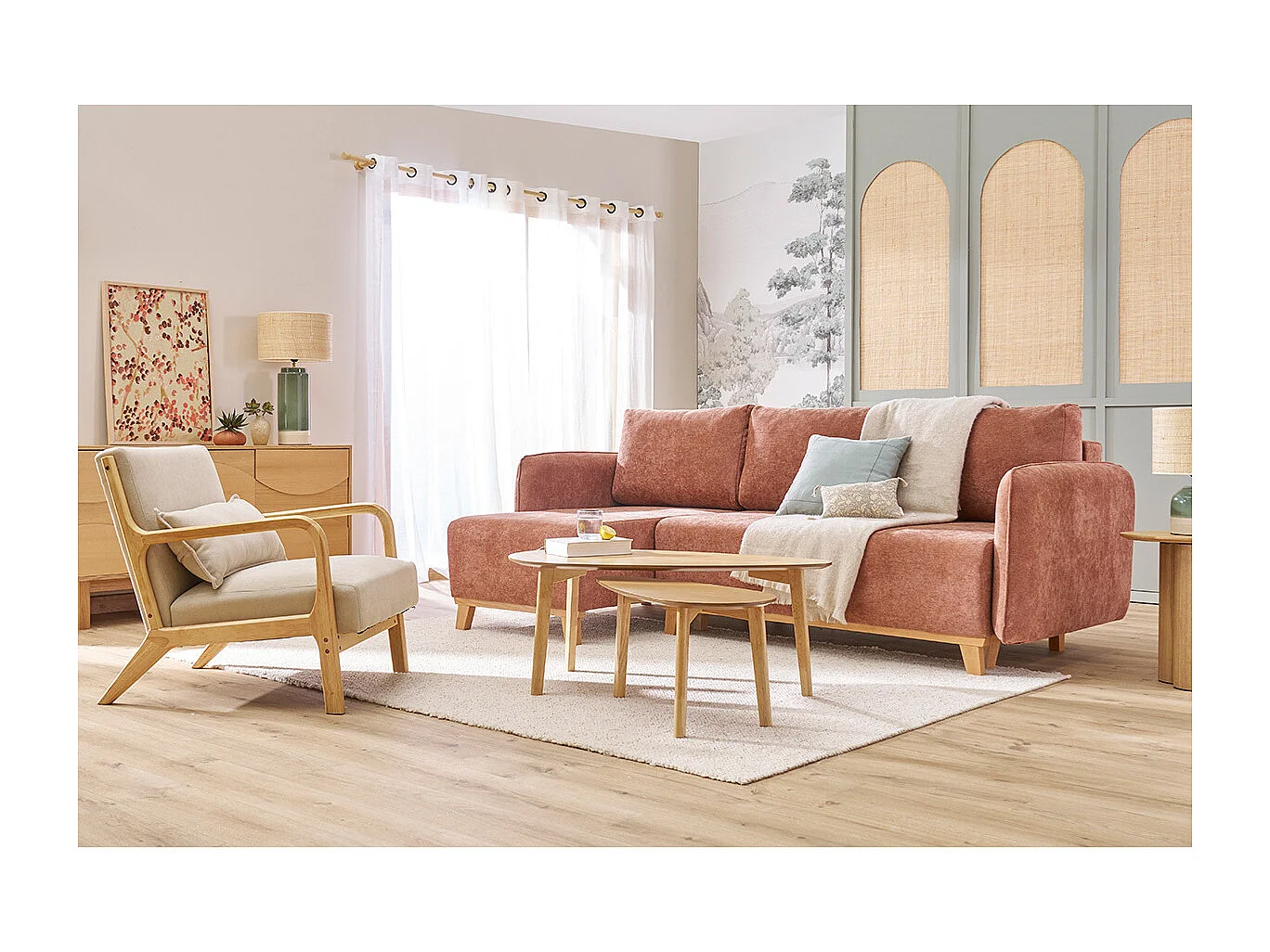 Sessel aus hellem Holz und beigem Stoff mit Samteffekt DERRY