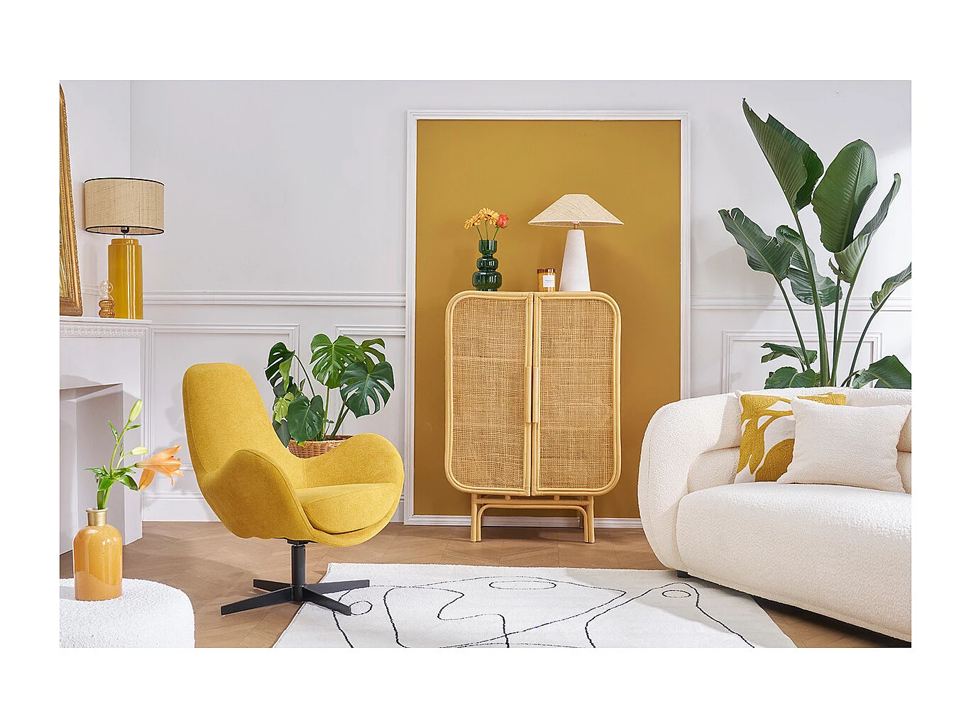 Fauteuil pivotant design en tissu effet velours jaune moutarde et métal noir ANDY