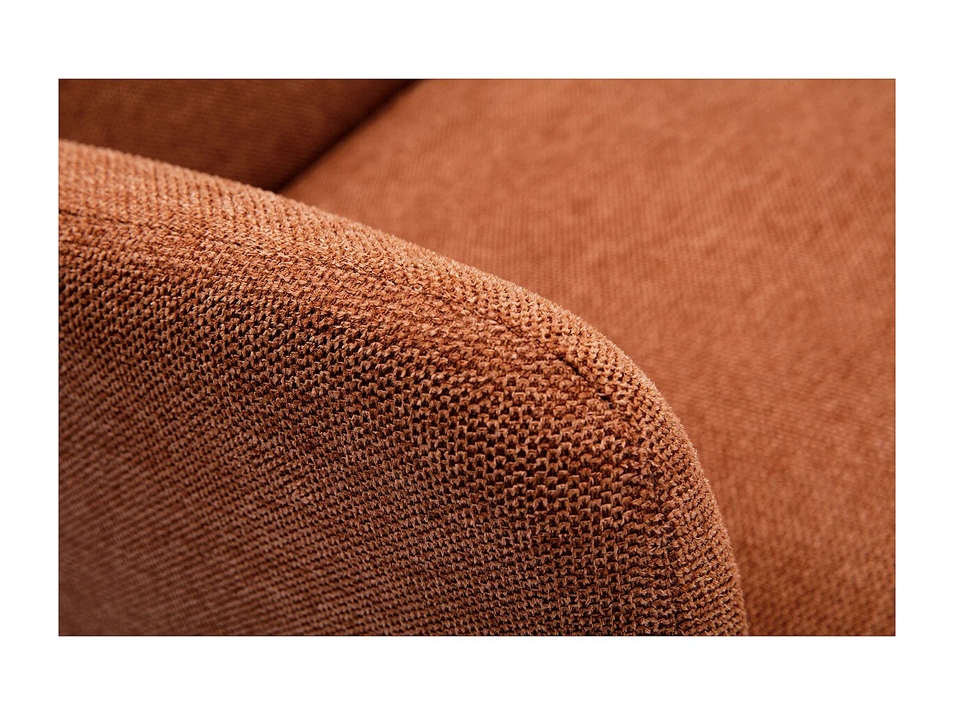 Skandinavischer Sessel aus rostbraunem Stoff mit Samteffekt und Holz ISKO