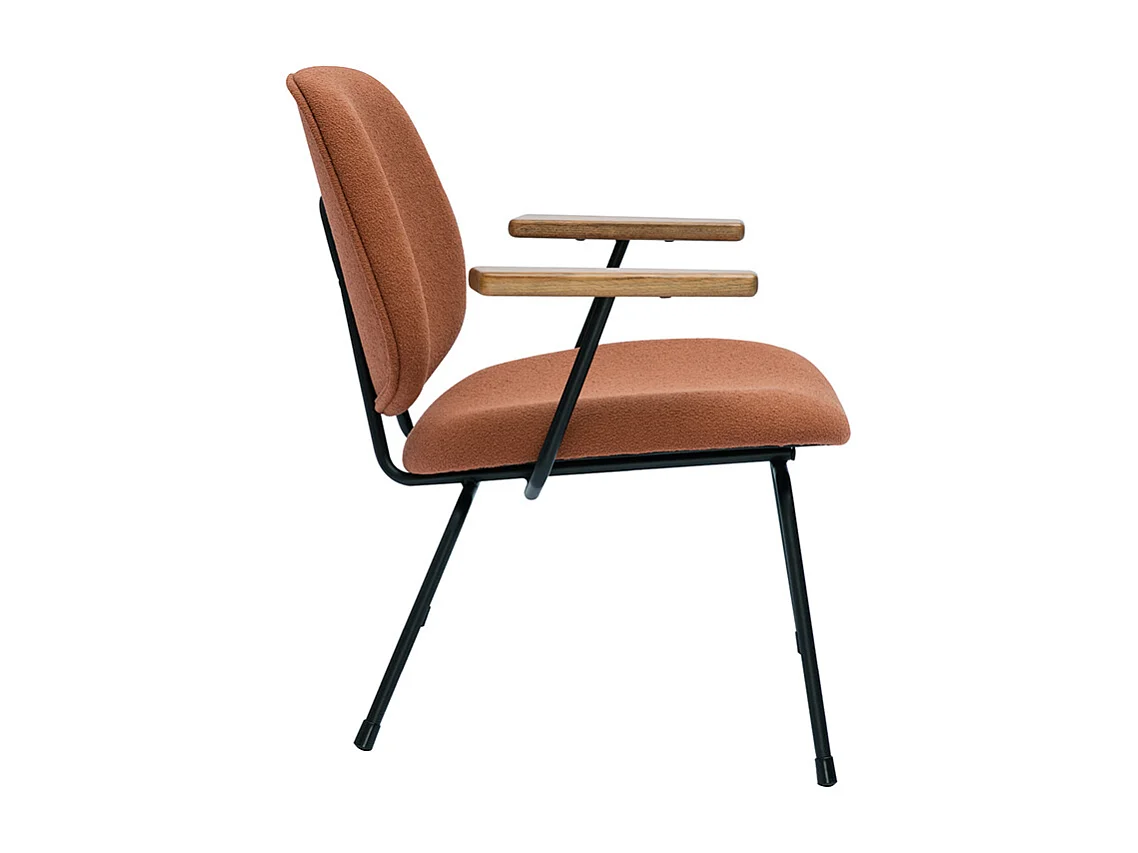 Sillón moderno de borreguillo color terracota, metal negro y madera oscura BARNET