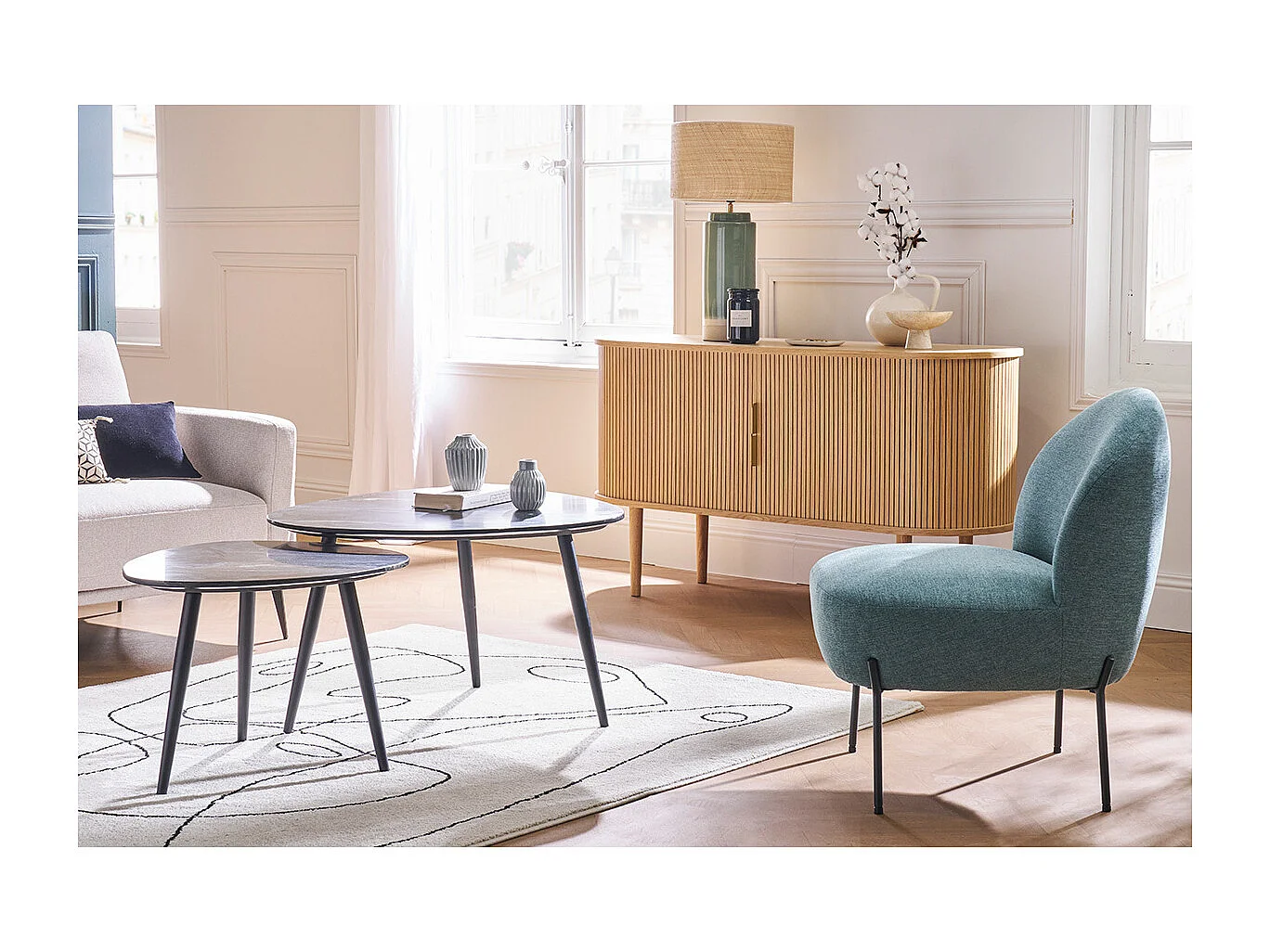 Fauteuil en tissu vert de gris et métal noir BELEY