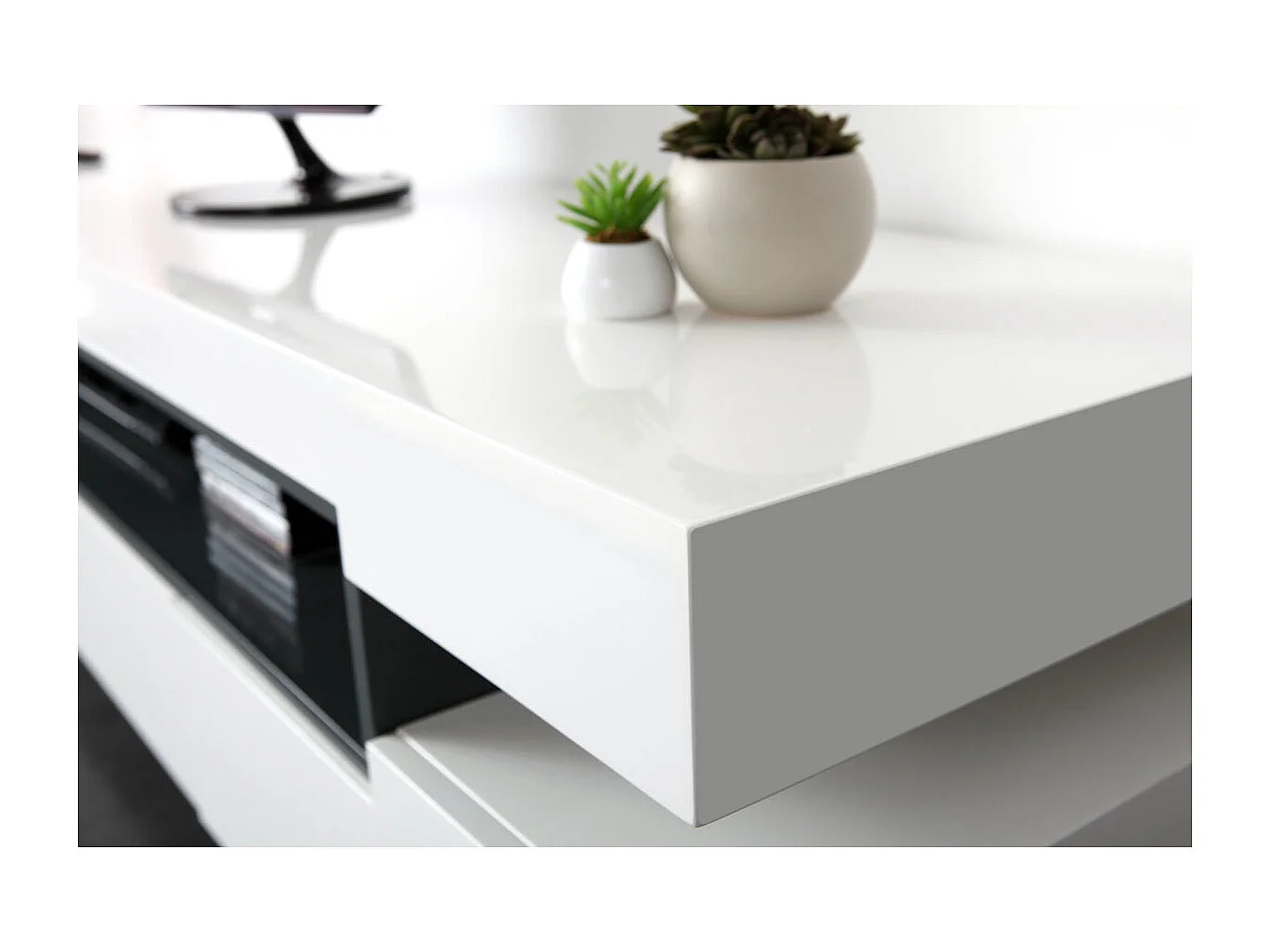 Mobile porta TV design laccato bianco LIVO