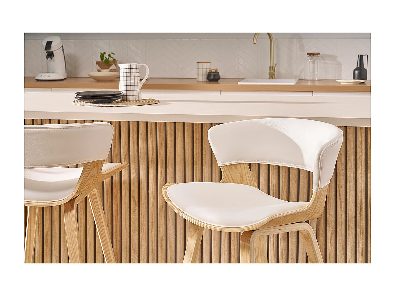 Taburete de cocina de diseño blanco con madera clara 65 cm SYRAH