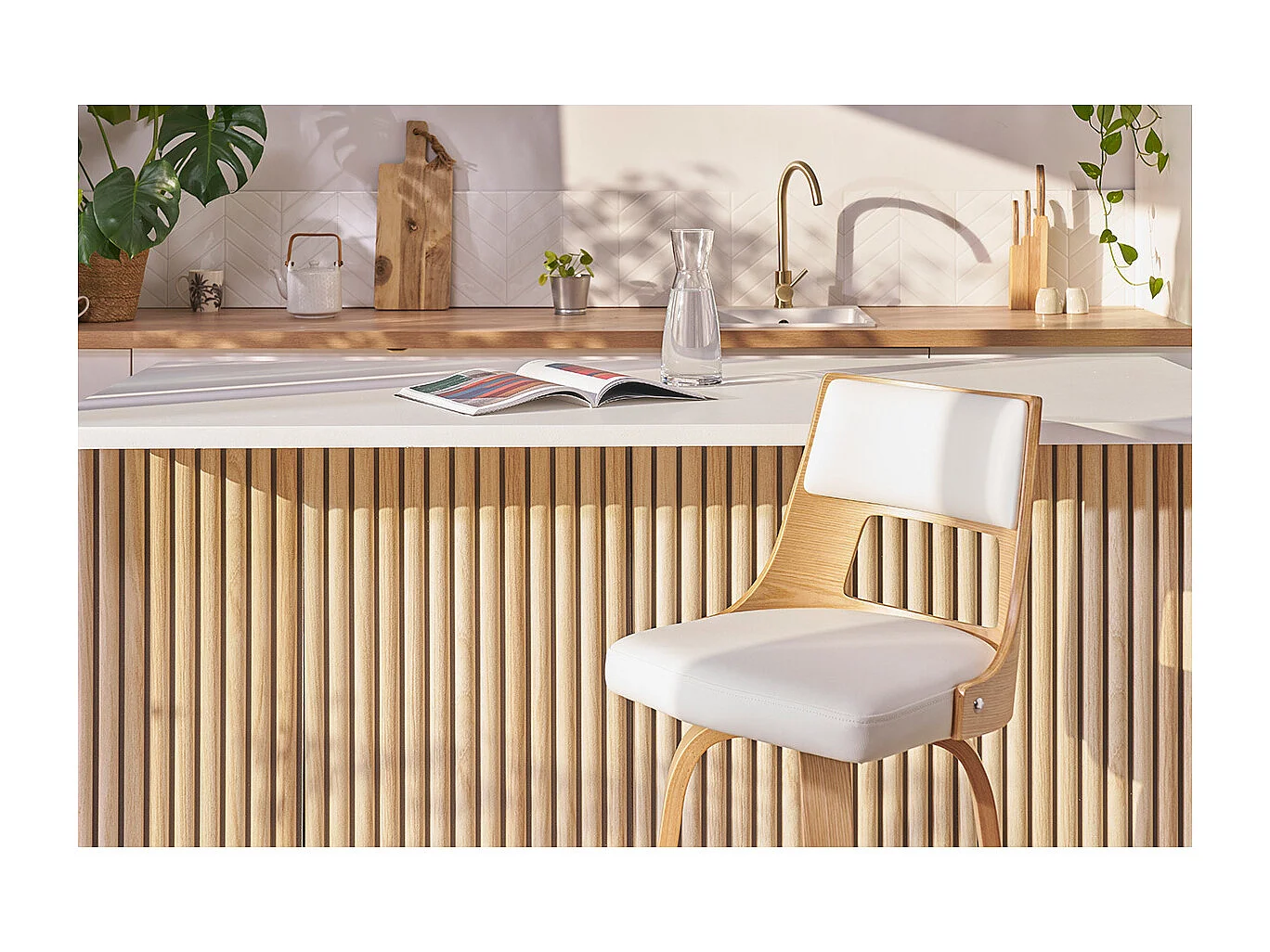 Taburete de bar nórdico blanco y madera clara GARBO