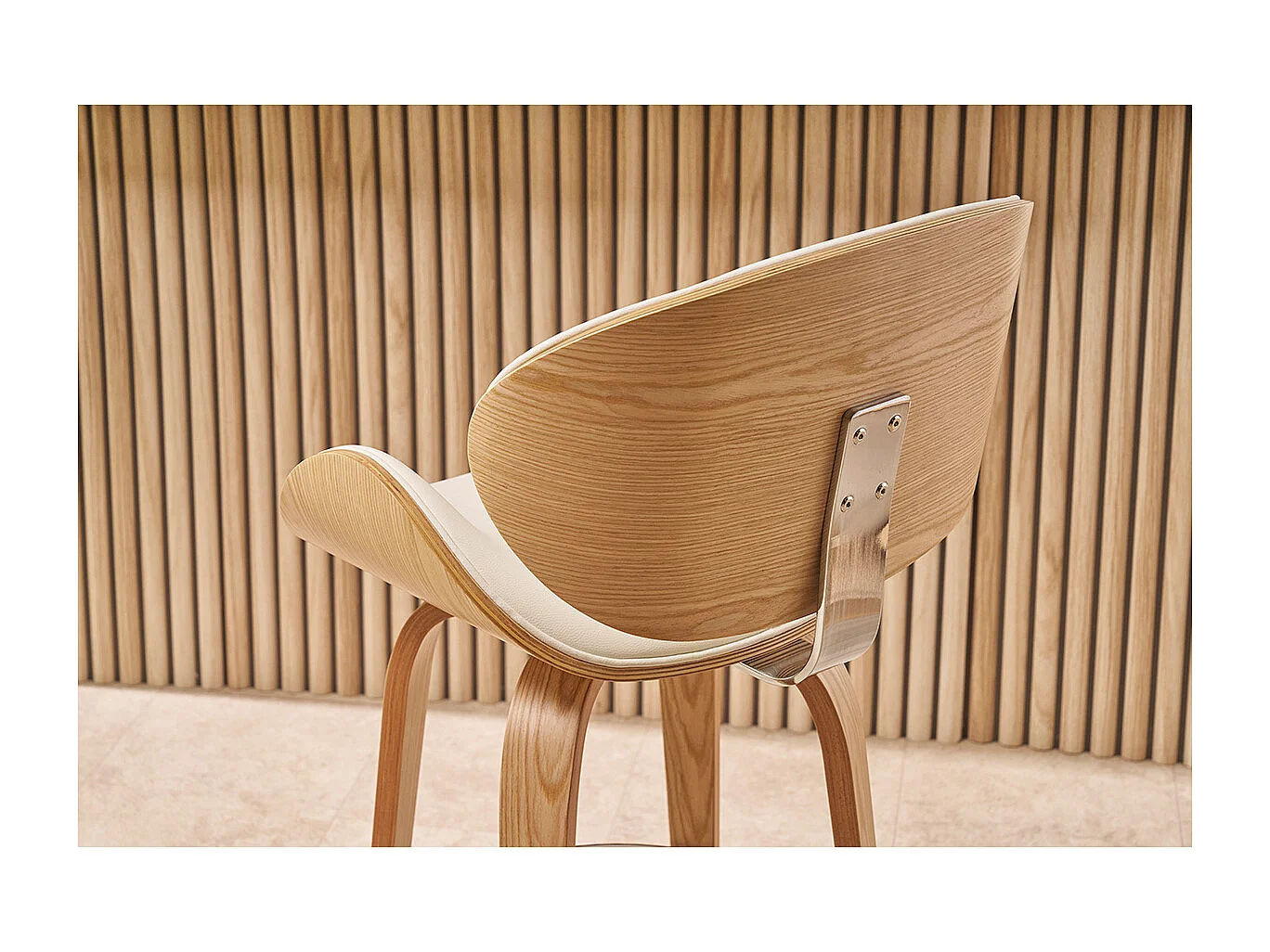 Taburete de bar moderno blanco y madera clara 65 cm WALNUT