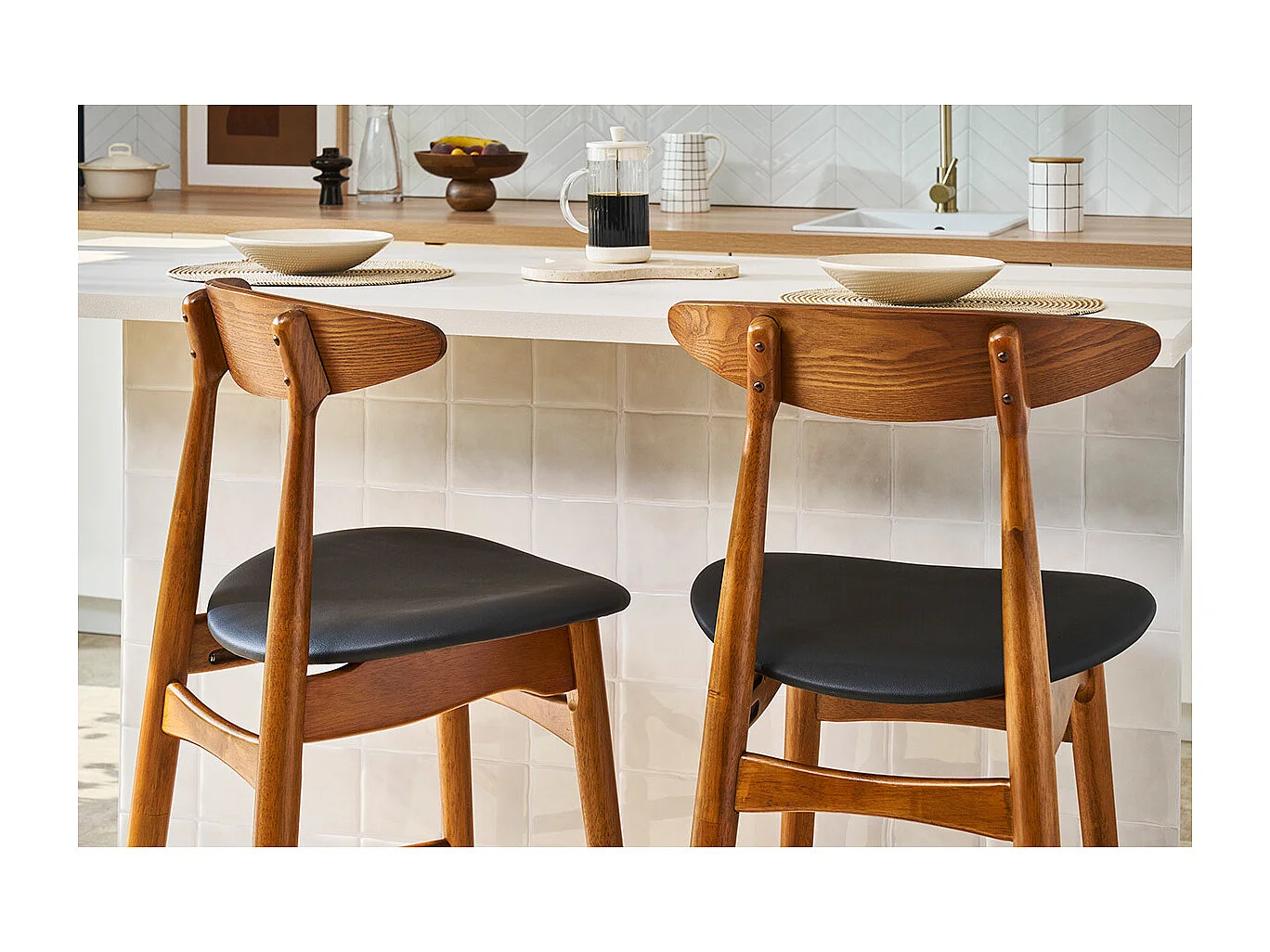 Tabouret de bar vintage noyer et PU noir 65 cm (lot de 2) WALFORD