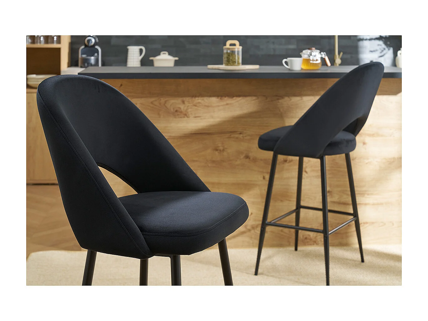 Set de 2 taburetes de cocina de terciopelo negro y metal 65 cm COSETTE