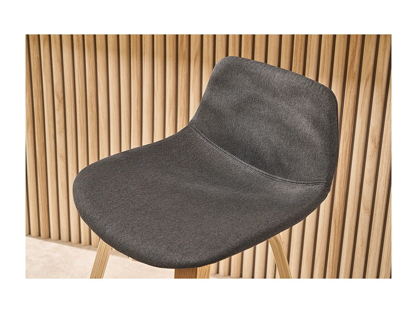 Tabourets de bar scandinaves gris foncé H65 cm (lot de 2) NONIE