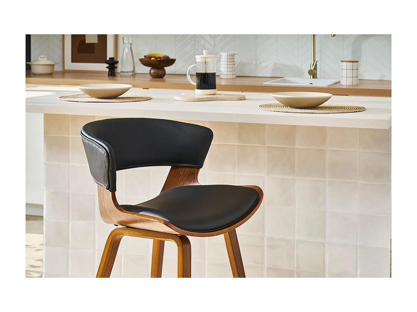 Set de 2 taburetes de cocina de diseño negro con madera oscura 65 cm SYRAH