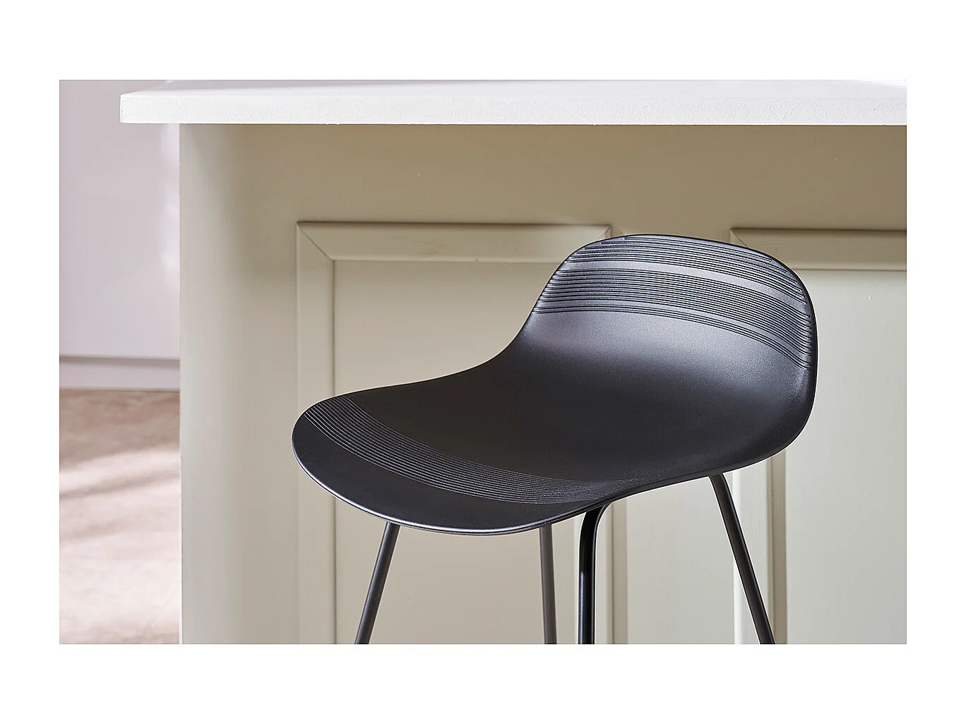 Tabourets de bar design noirs H65 cm (lot de 2) ELLA