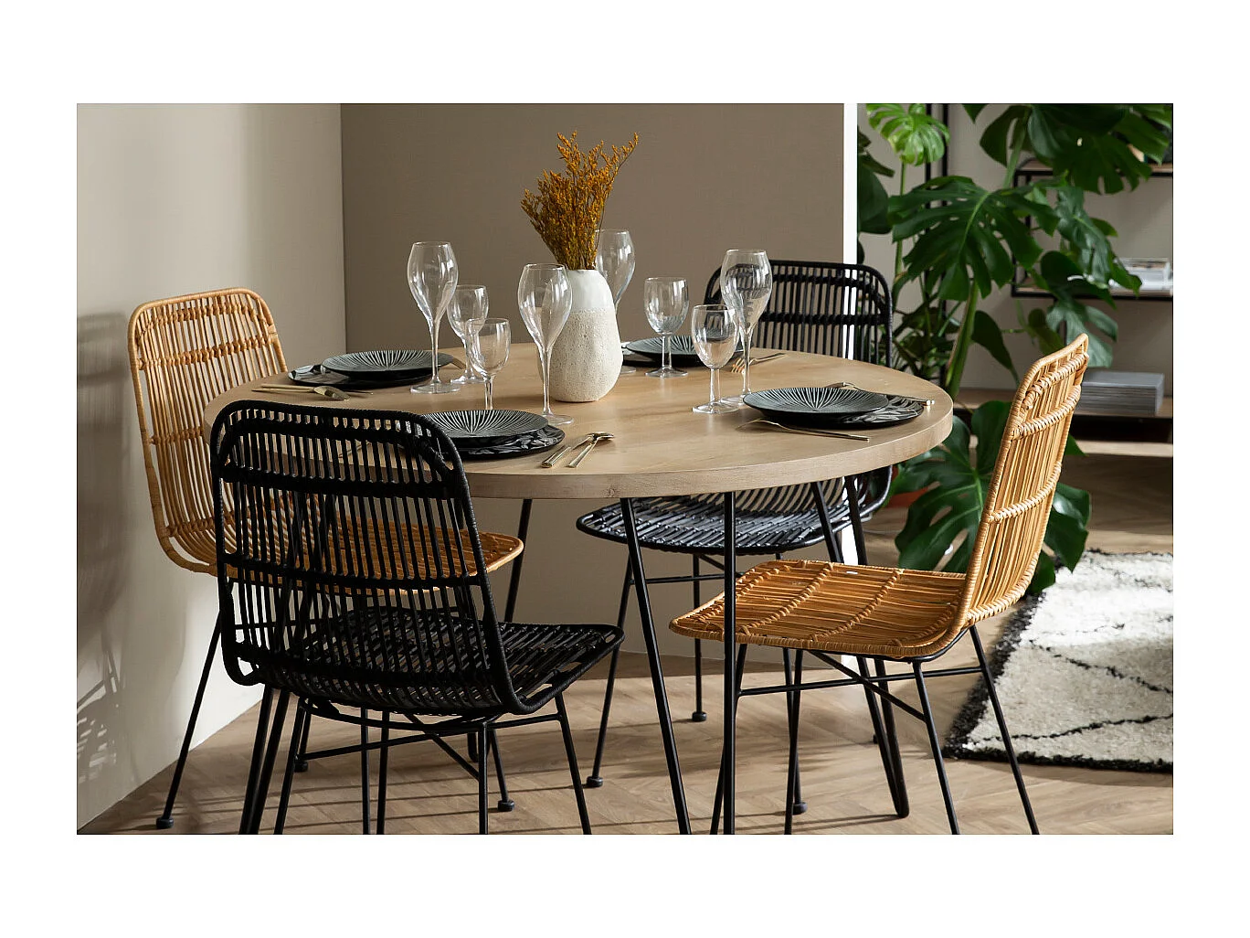 Runder Esstisch aus massivem Mangoholz D116 cm VIBES