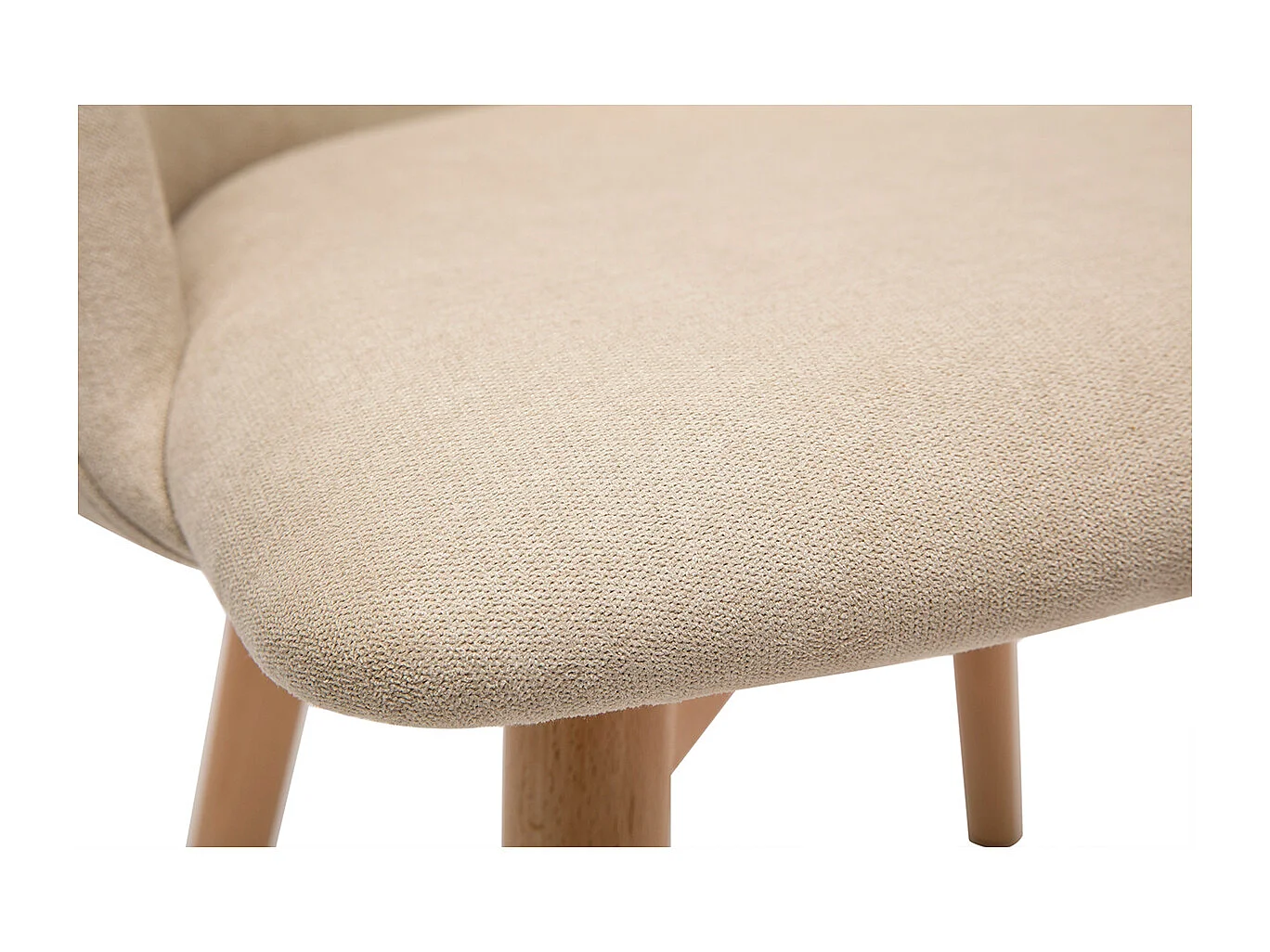 Skandinavische Stühle aus beigem Stoff mit Samteffekt und massivem Buchenholz (2er-Set) VANITY