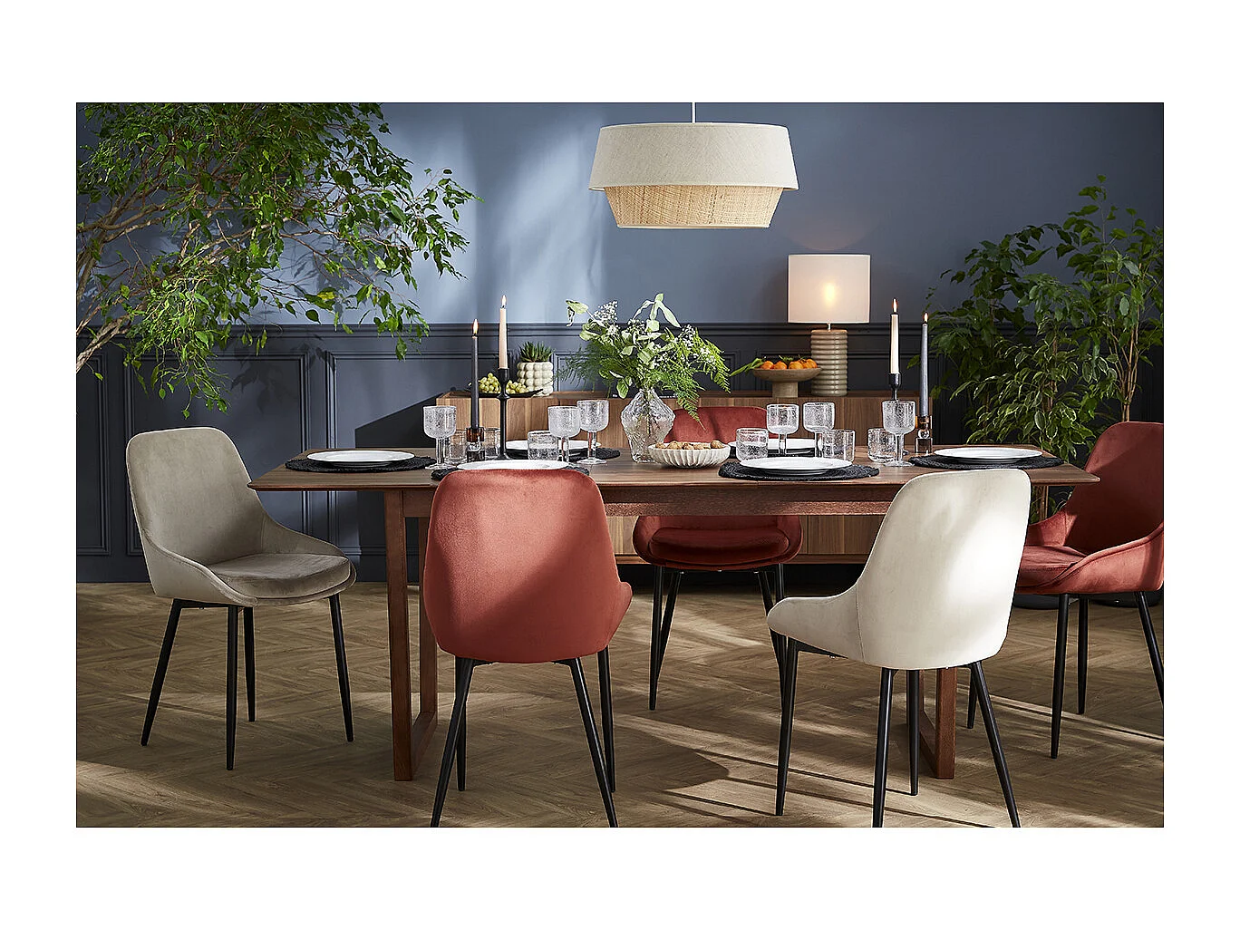 Chaises design en tissu velours taupe et métal noir (lot de 2) HOLO