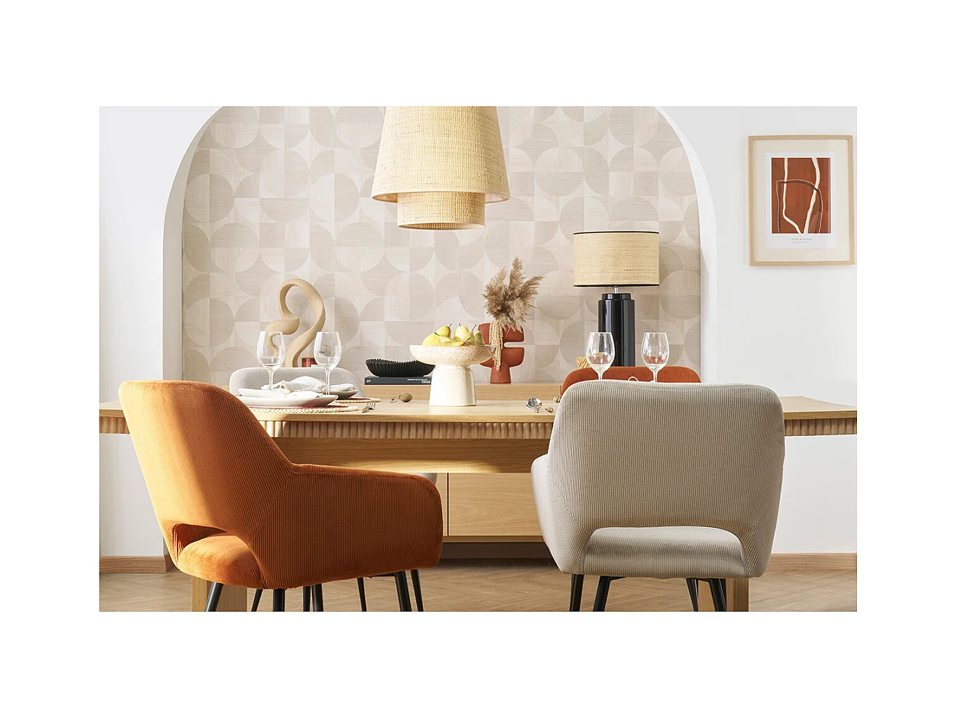 Chaises en tissu velours côtelé taupe et métal noir (lot de 2) LAURETTE