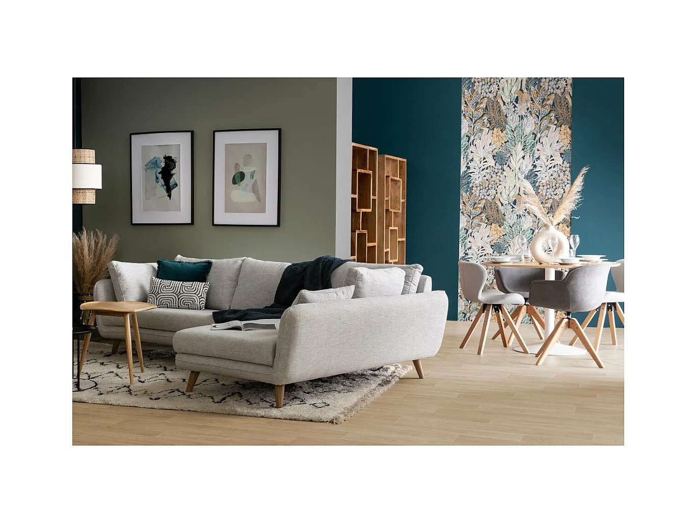 Chaise scandinave en tissu gris clair et bois clair ANYA