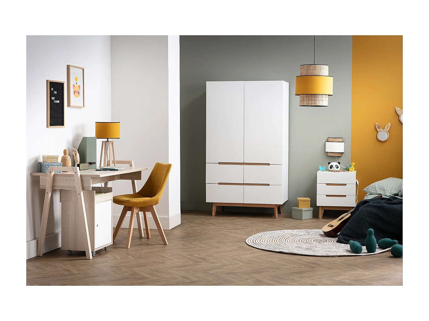 Chaises scandinaves en tissu effet velours jaune moutarde et bois clair (lot de 2) MATILDE