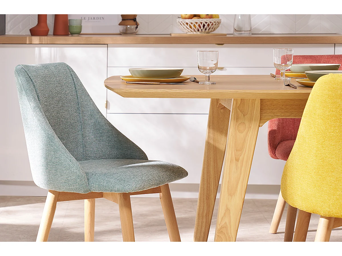 Stühle mit Stoff in strukturiertem Samteffekt in Grün und hellem Holz (2er-Set) HIGGINS