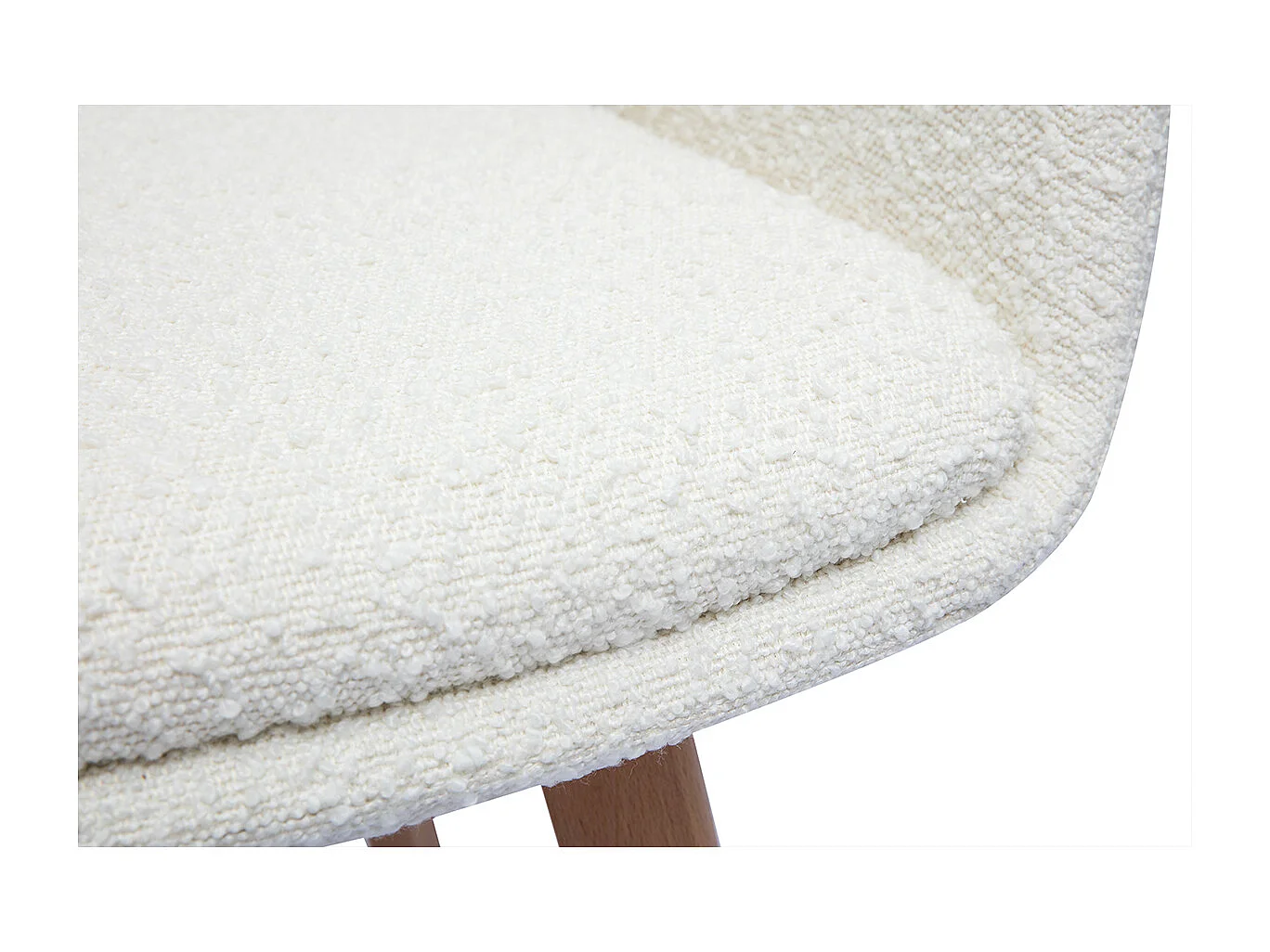 Sedia scandinava in tessuto effetto lana bouclé bianco e legno massello chiaro PRISMA