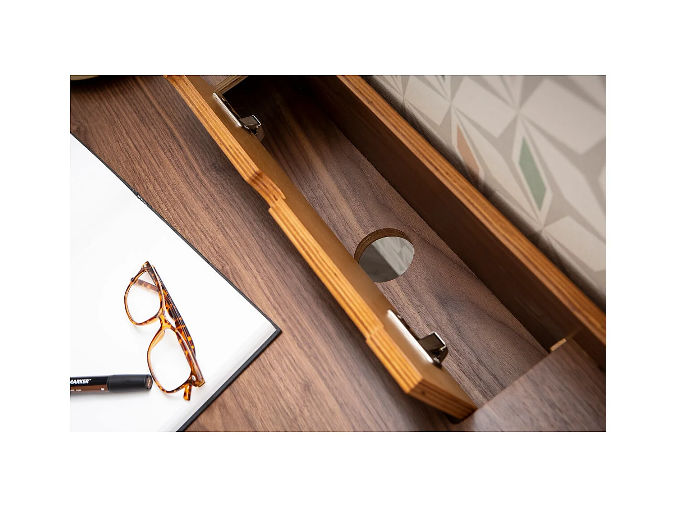 Schreibtisch Vintage Holz Nussbaum HALLEN