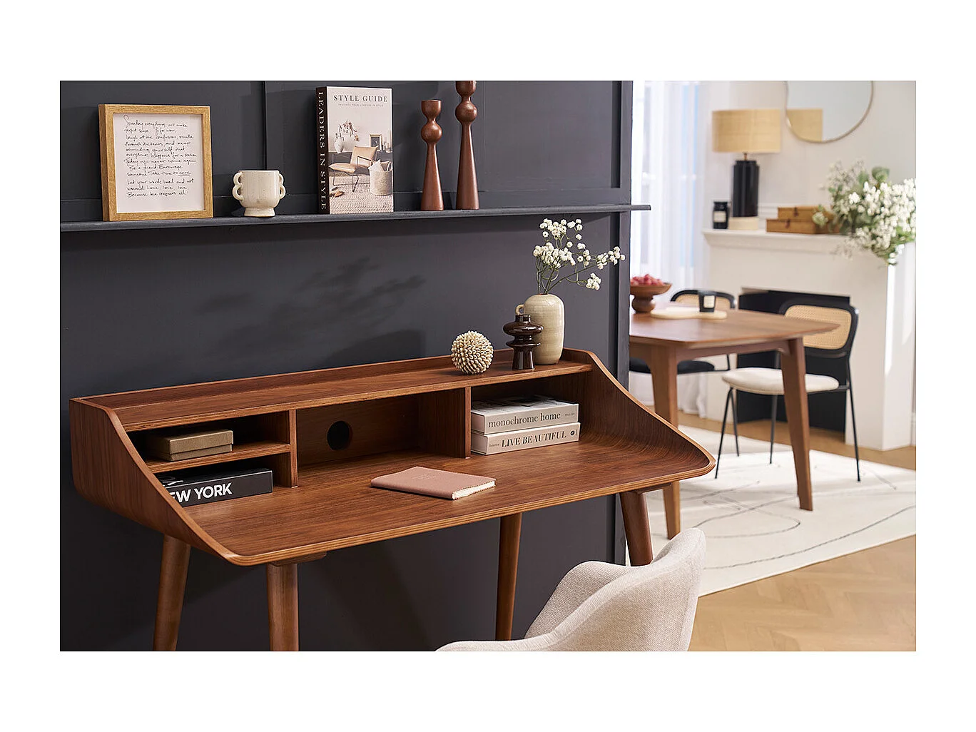 Escritorio en nogal NORDECO