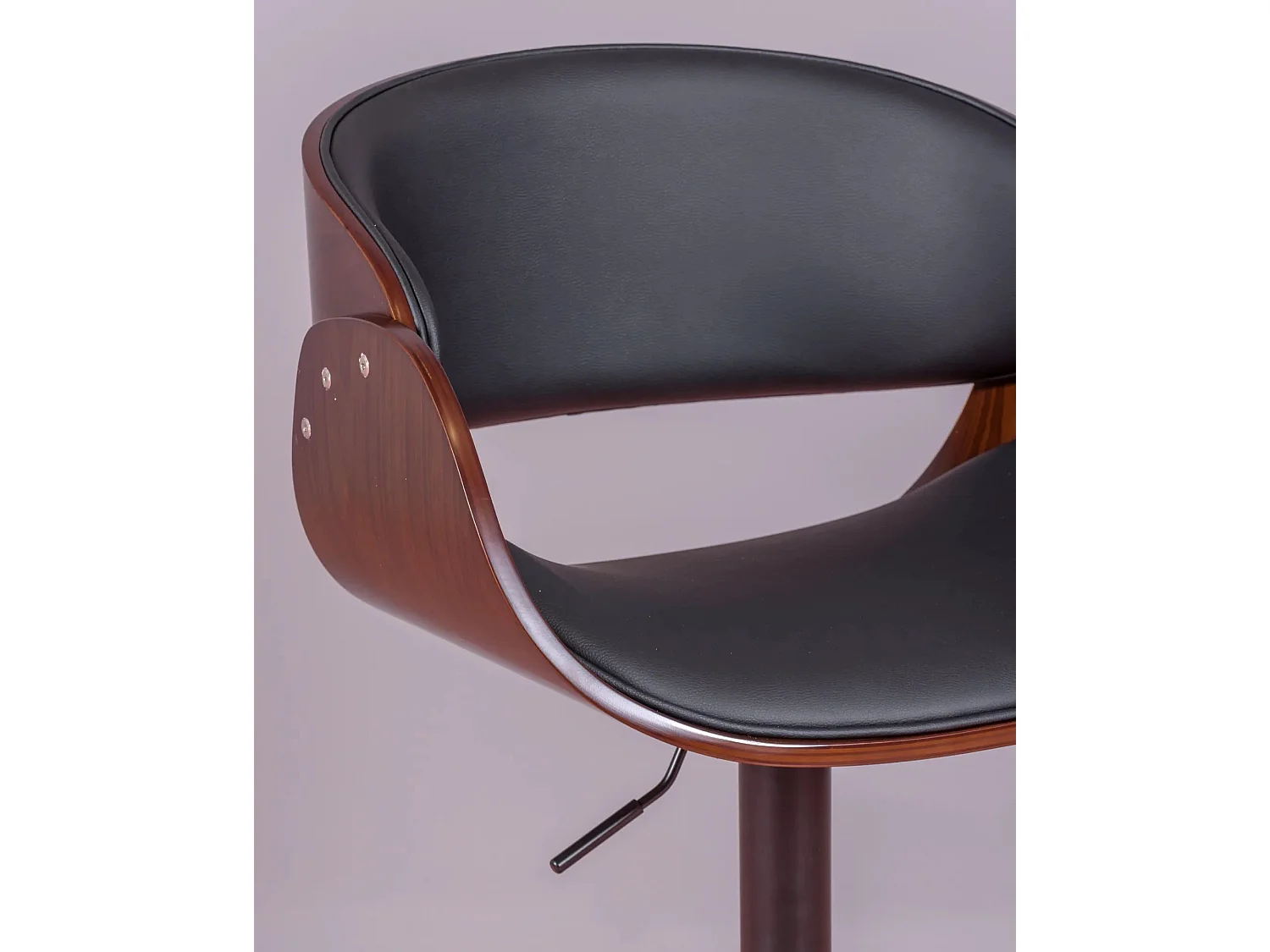 Tabouret réglable en bois de noyer et coussin en similicuir - Burrow - Noir