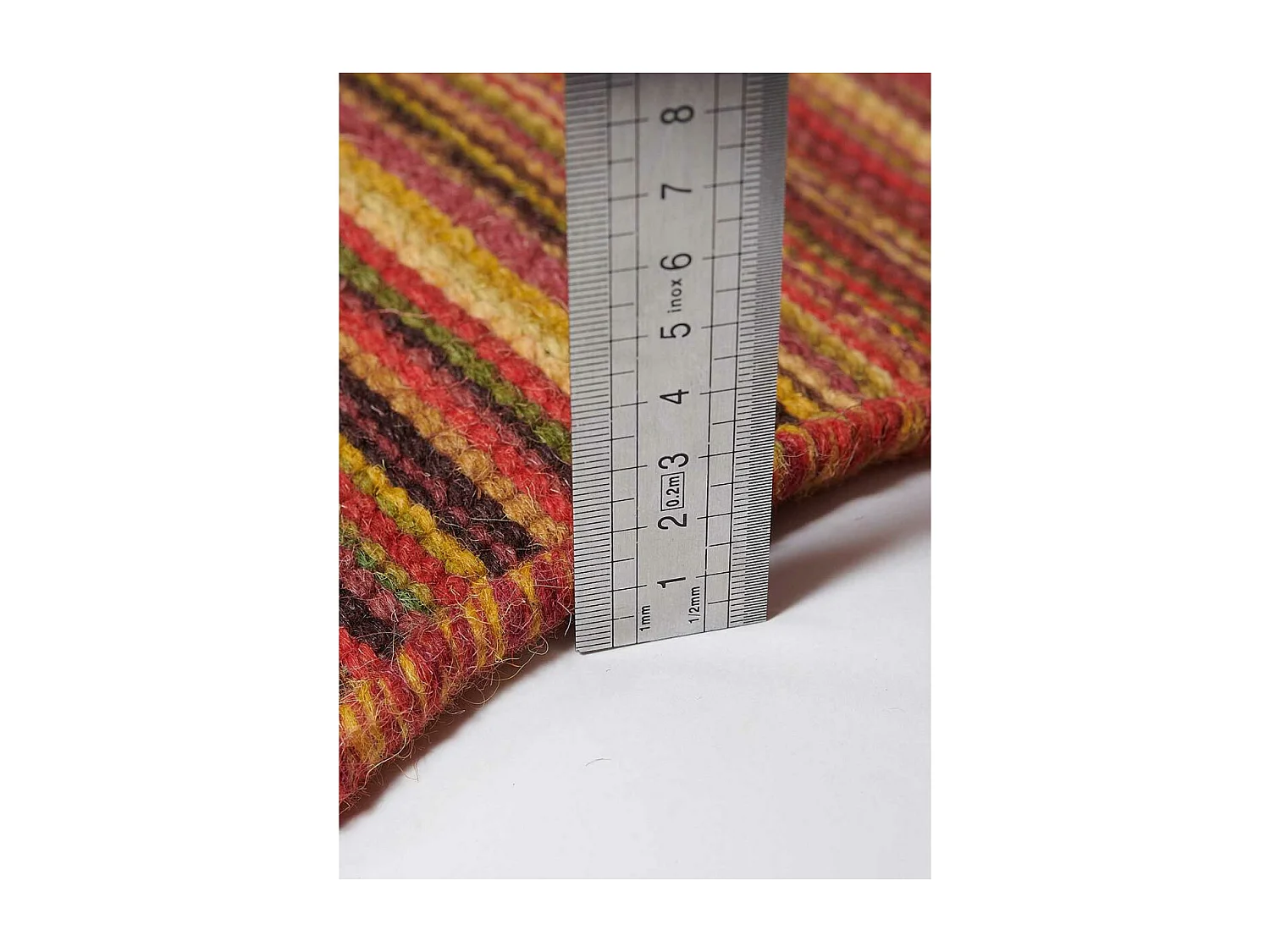 tapis chambre 60x110 fait à la main en laine rouge rectangle motif géométrique