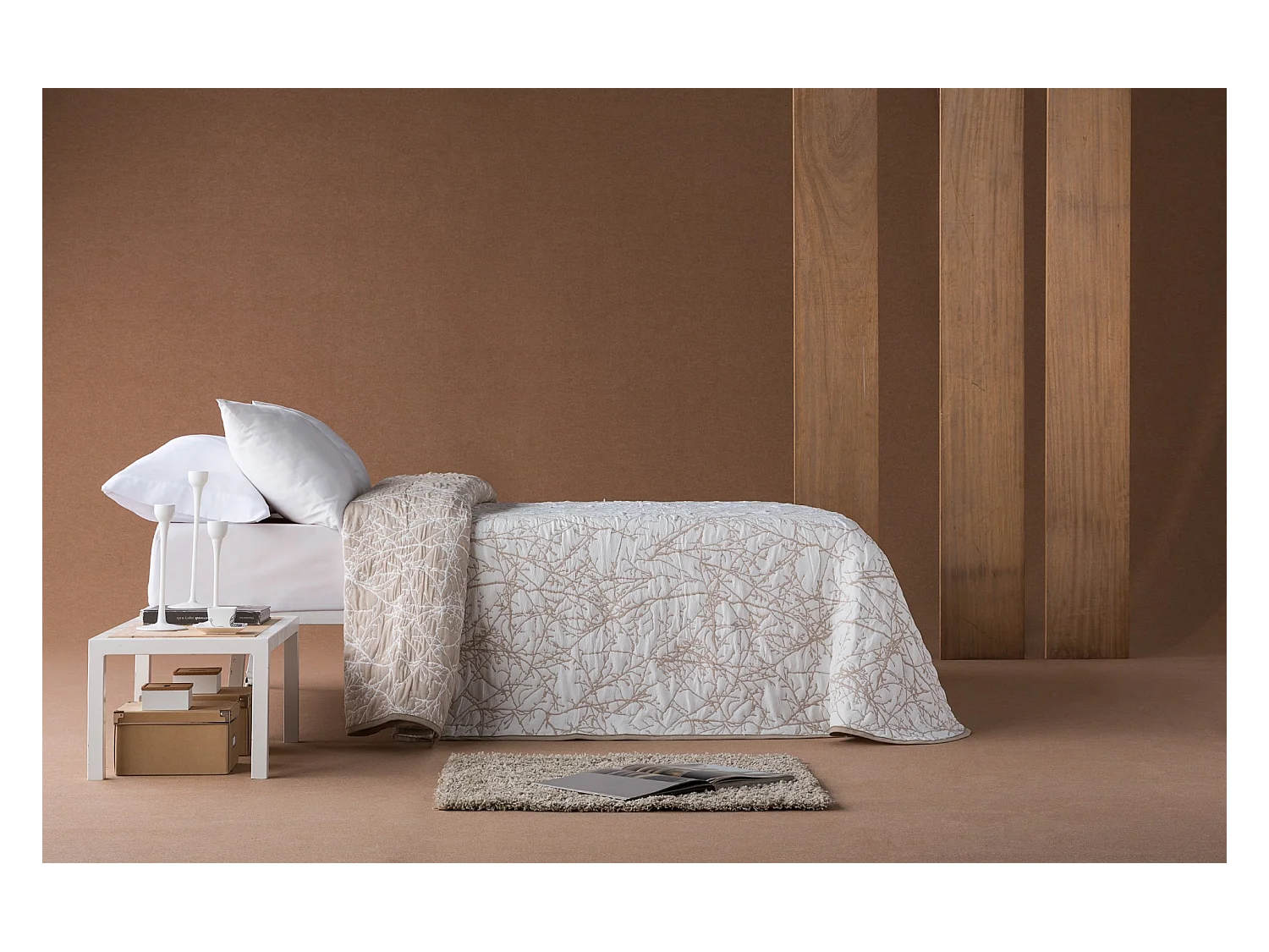 ESTORALIS | Colcha Tejido Jacquard | Colcha buena para todas las Estaciones | Para Cama 135 cm. ( 235x270 cm. AnchoxAlto ) | Modelo TOPACIO Color Beige