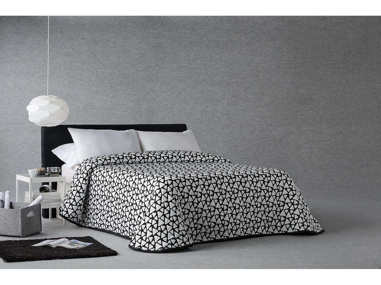 ESTORALIS | Colcha Tejido Jacquard | Colcha buena para todas las Estaciones | Para Cama 150 cm. ( 250x270 cm. AnchoxAlto ) | Modelo ONIX Color Negro