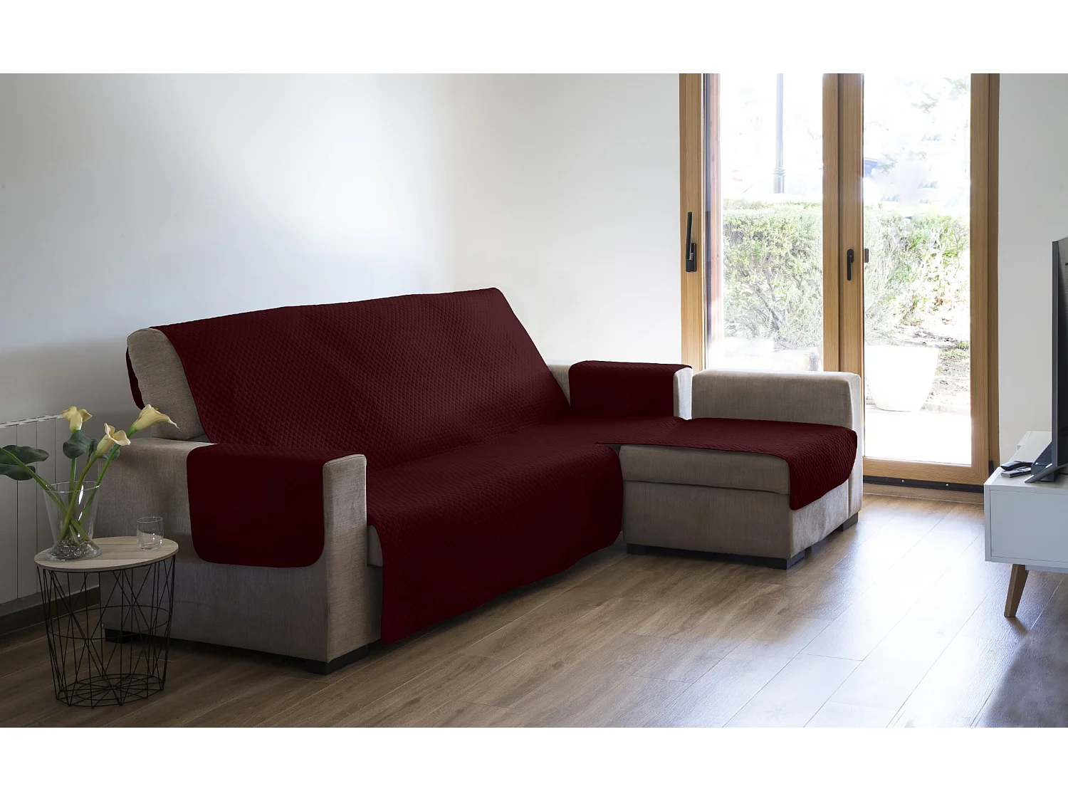 ESTORALIS | Cubre Sofá Acolchado  | Chaisse Longue 290 cm Brazo Derecho | Tela 290 x 255 cm  | Modelo AVA Color Rojo