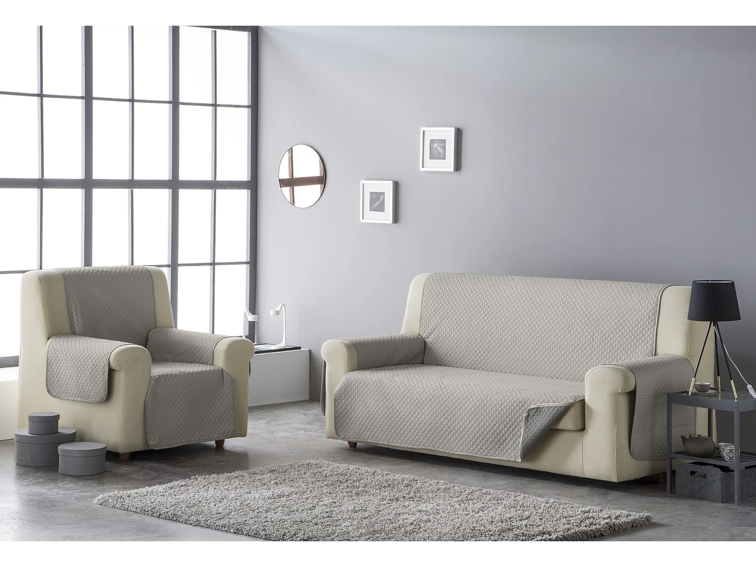 ESTORALIS | Cubre Sofá Acolchado Reversible | Para Sofa de 4 Plazas | Tela 190 x 210 cm  | Modelo AVA Color Beige/Taupe