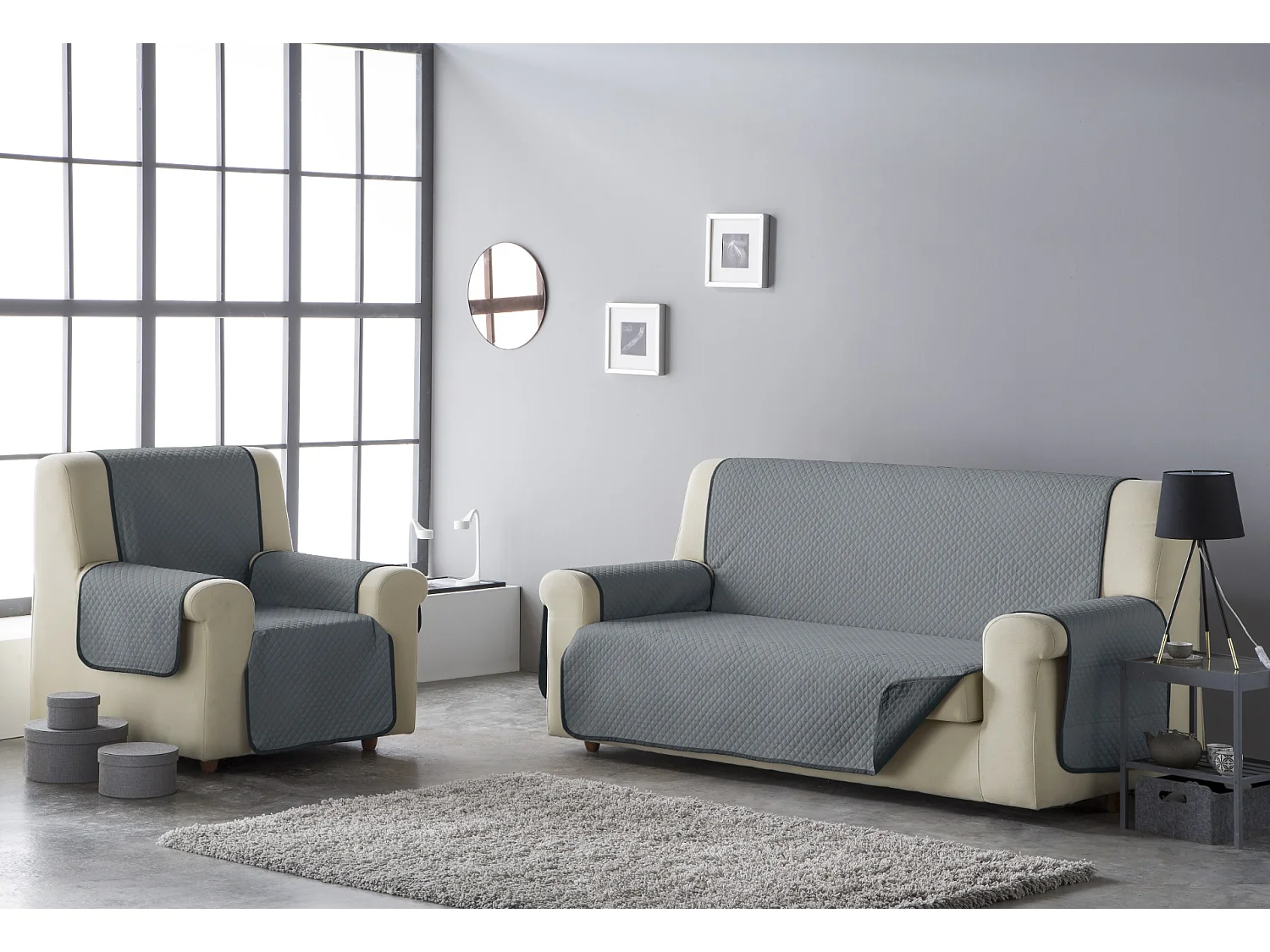 ESTORALIS | Cubre Sofá Acolchado Reversible | Para Sofa de 4 Plazas | Tela 190 x 210 cm  | Modelo AVA Color Gris/Antracita