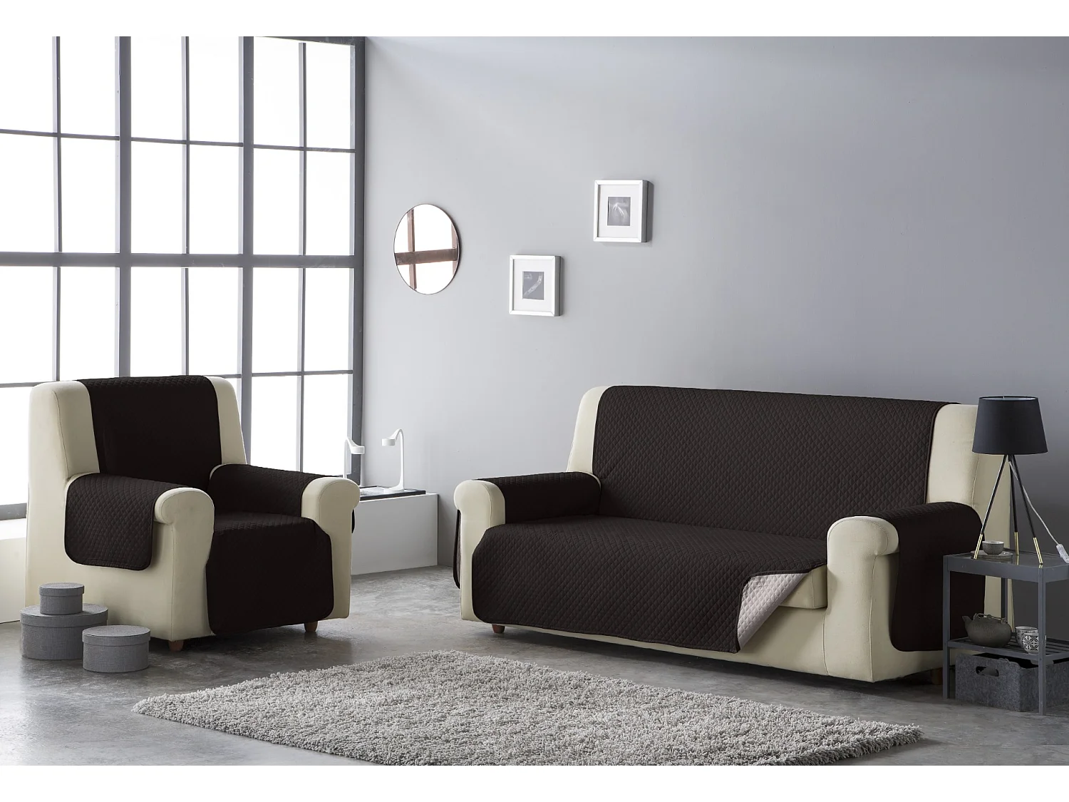 ESTORALIS | Cubre Sofá Acolchado Reversible | Para Sofa de 4 Plazas | Tela 190 x 210 cm  | Modelo AVA Color Beige/Marron