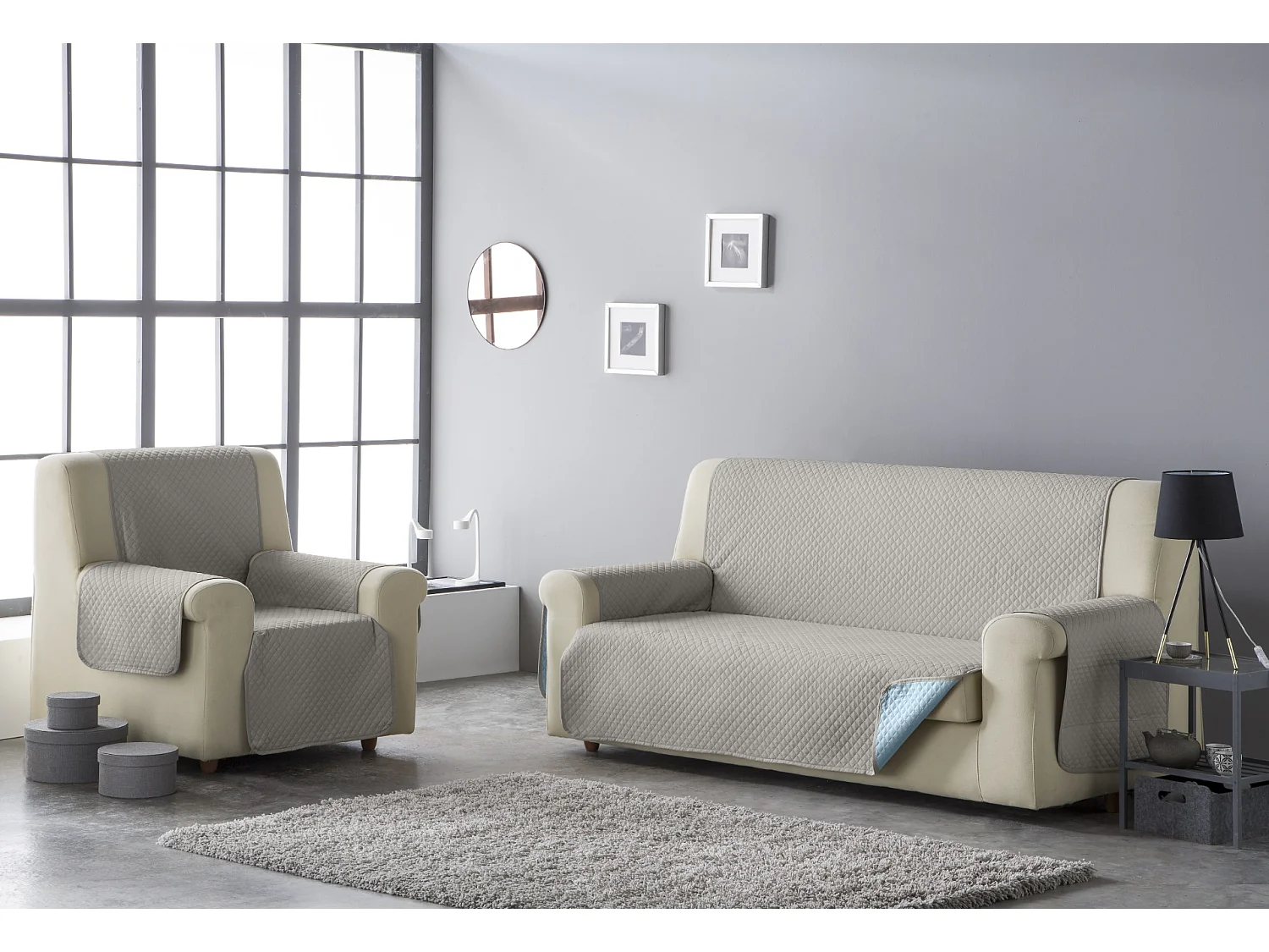ESTORALIS | Cubre Sofá Acolchado Reversible | Para Sofa de 3 Plazas | Tela 150 x 210 cm  | Modelo AVA Color Celeste/Piedra