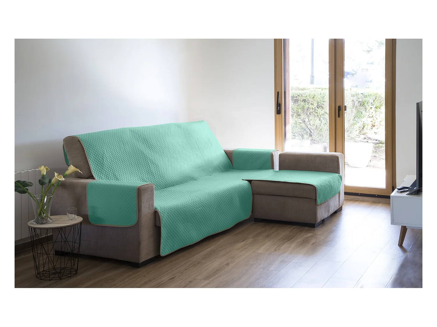 ESTORALIS | Cubre Sofá Acolchado  | Chaisse Longue 240 cm Brazo Derecho | Tela 240 x 255 cm  | Modelo AVA Color Turquesa