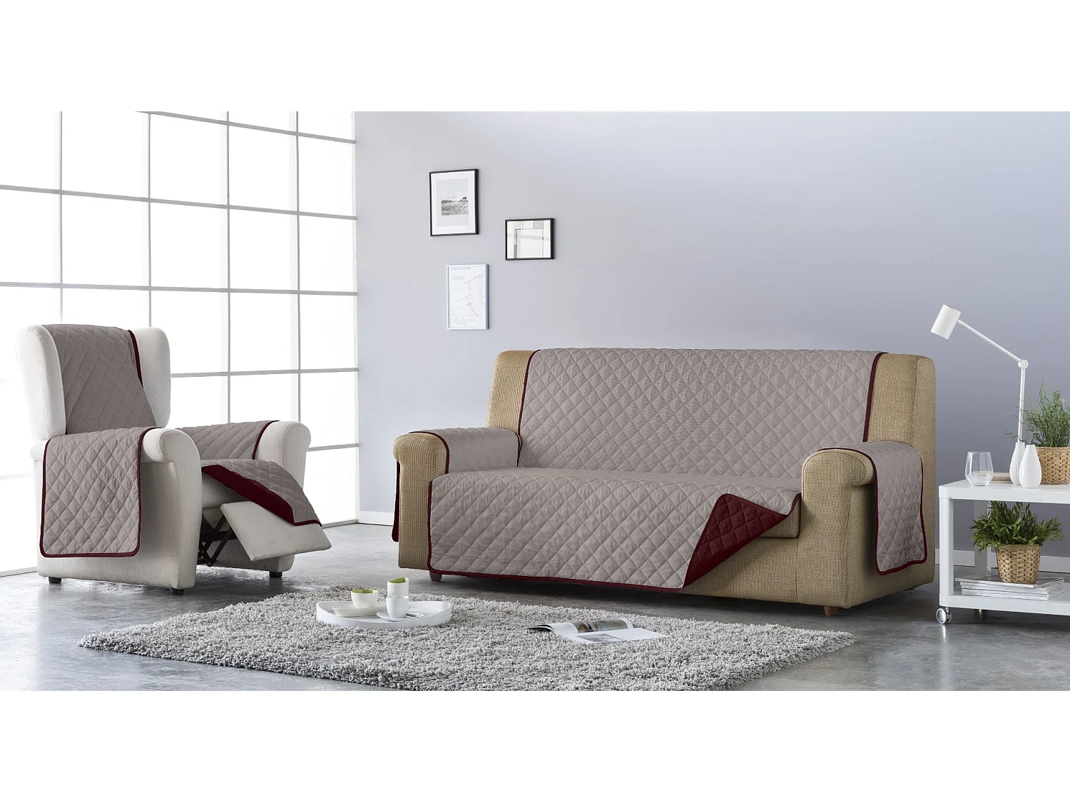 ESTORALIS | Cubre Sofá Acolchado Reversible | Para Sillon o Relax 1 Plaza | Tela 55 x 210 cm | Modelo EDEN Color Rojo/Beige